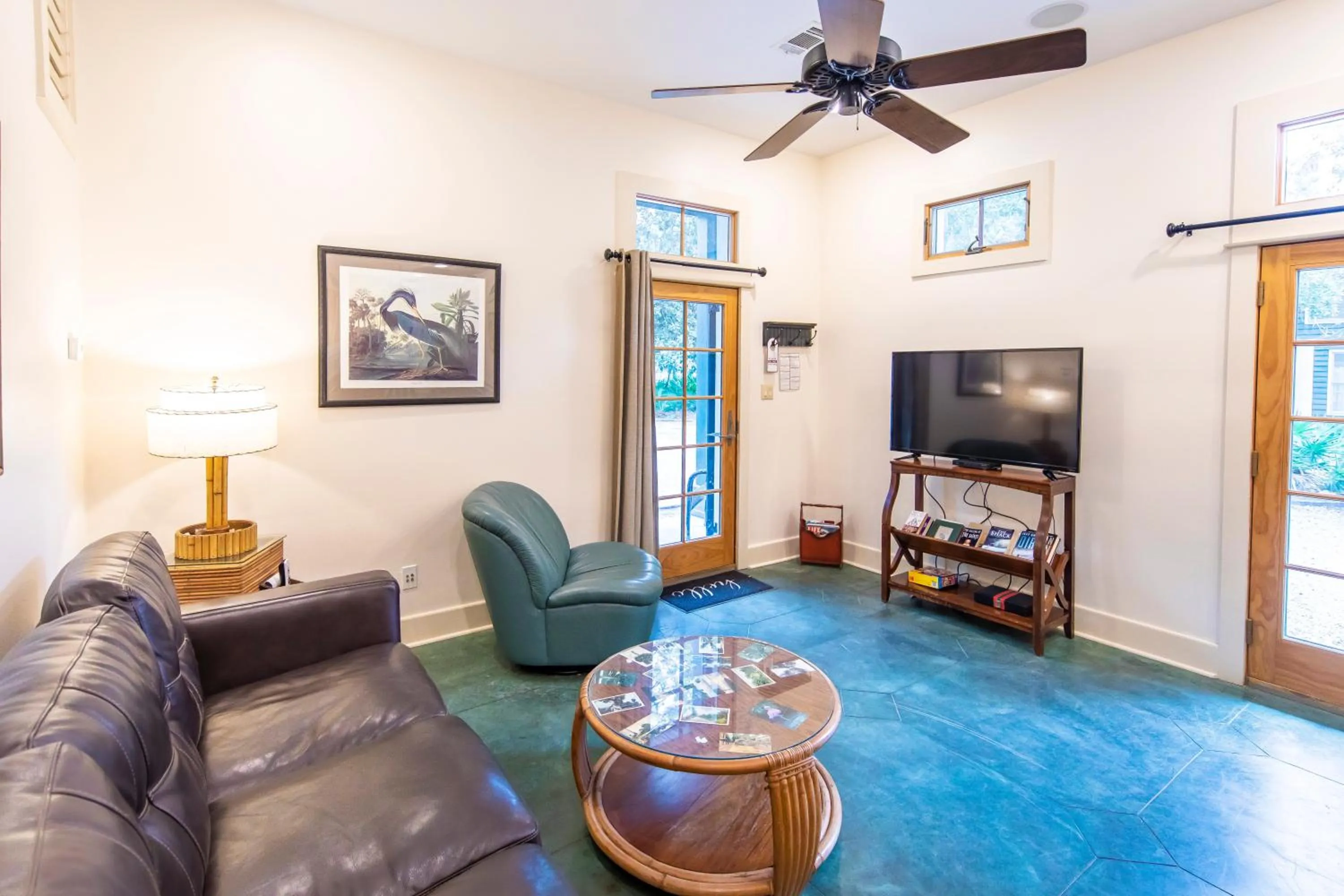 Living room in Hibiscus Coffee & Guesthouse