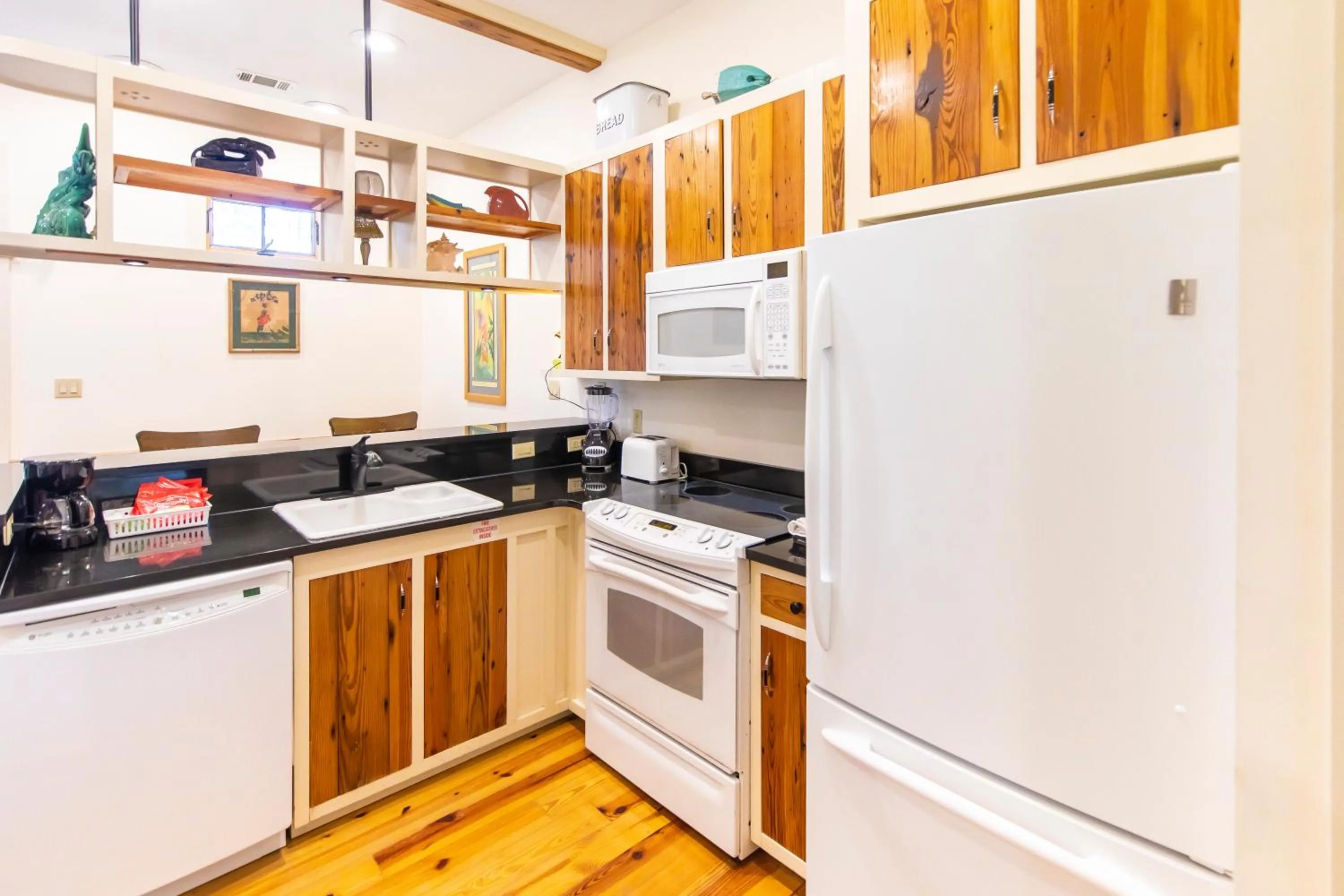 Kitchen or kitchenette in Hibiscus Coffee & Guesthouse