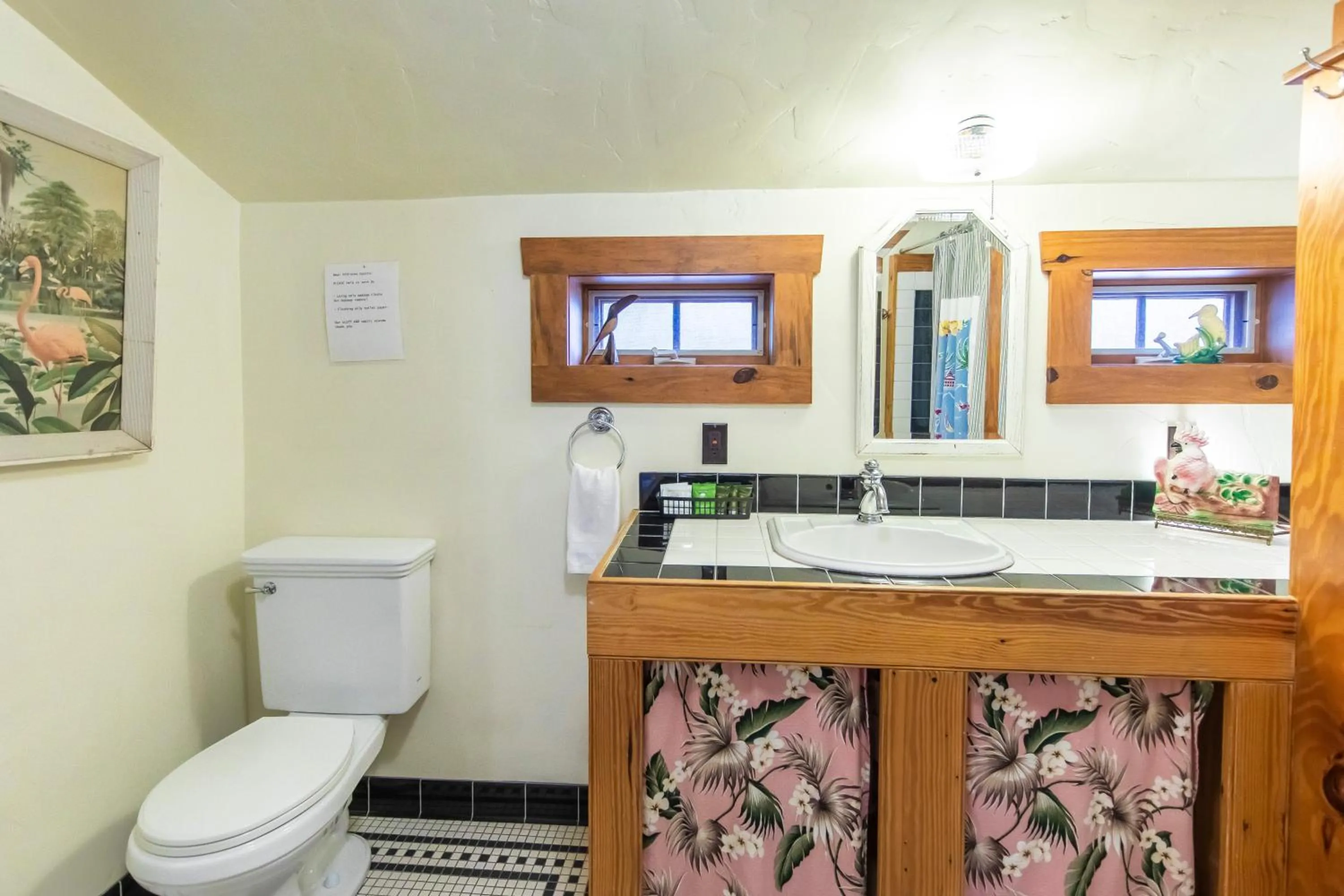 Bathroom in Hibiscus Coffee & Guesthouse