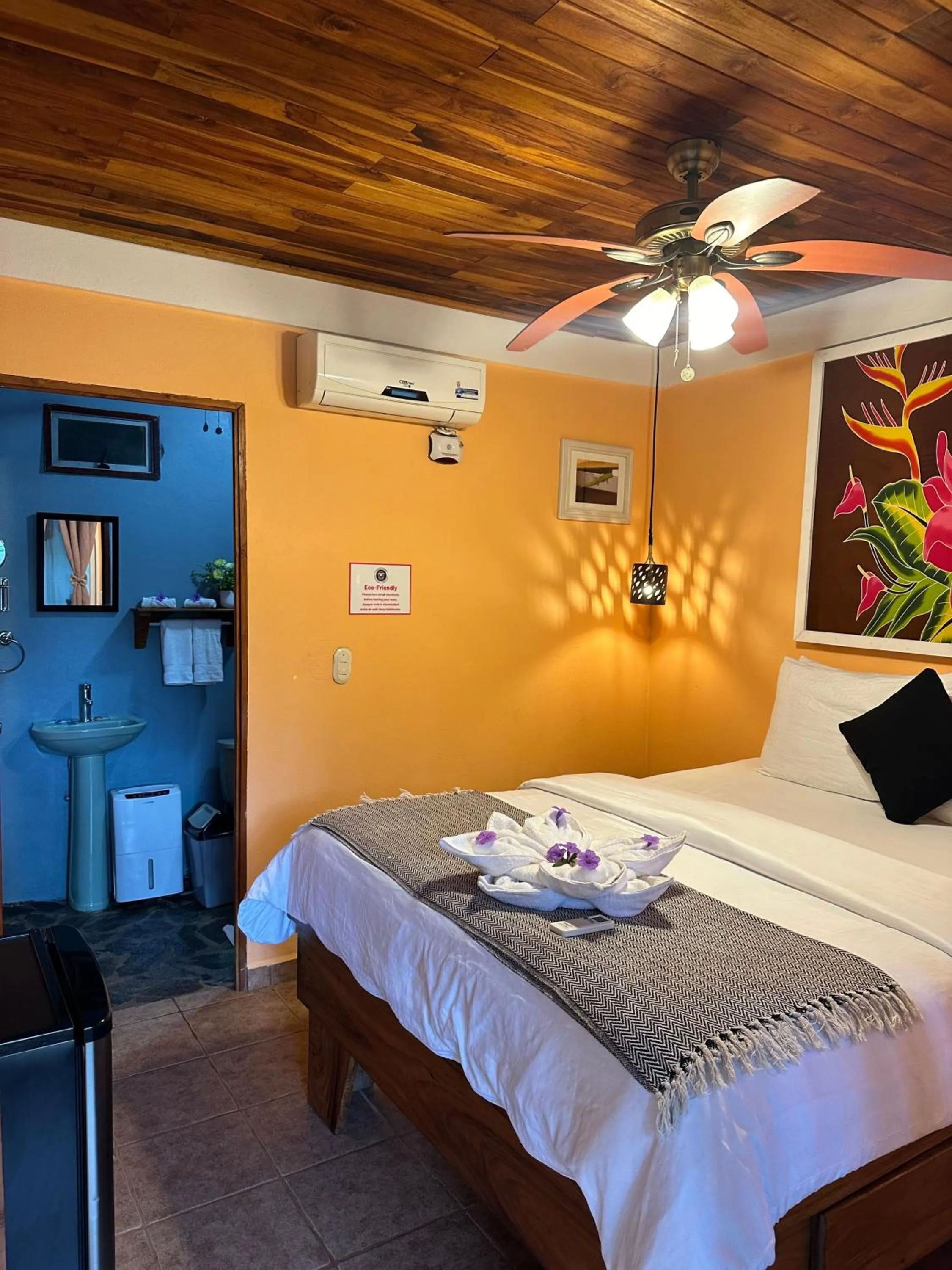 Bed in Jungles Edge Hotel, Jiu Jitsu, Muay Thai Retreat Center