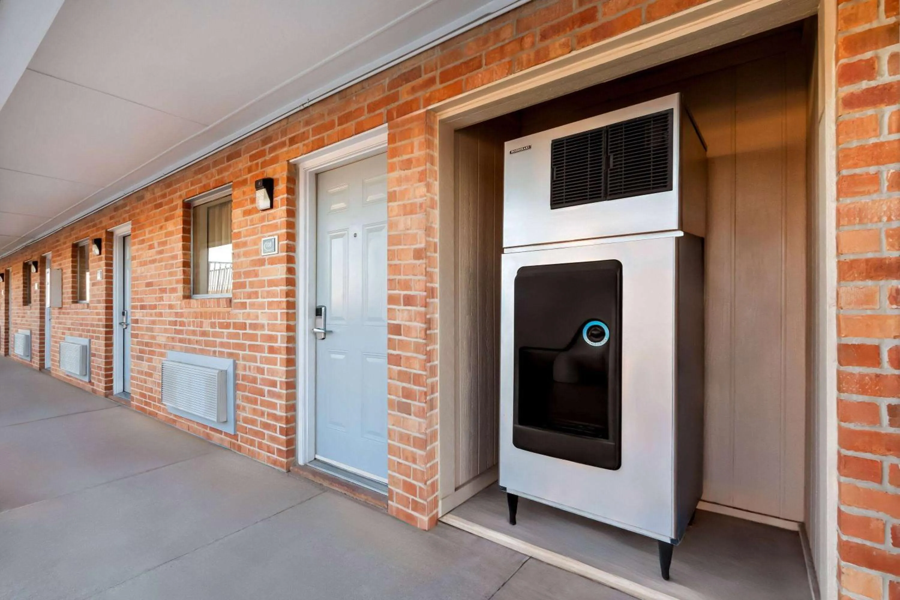 Other in Super 8 by Wyndham Pleasanton