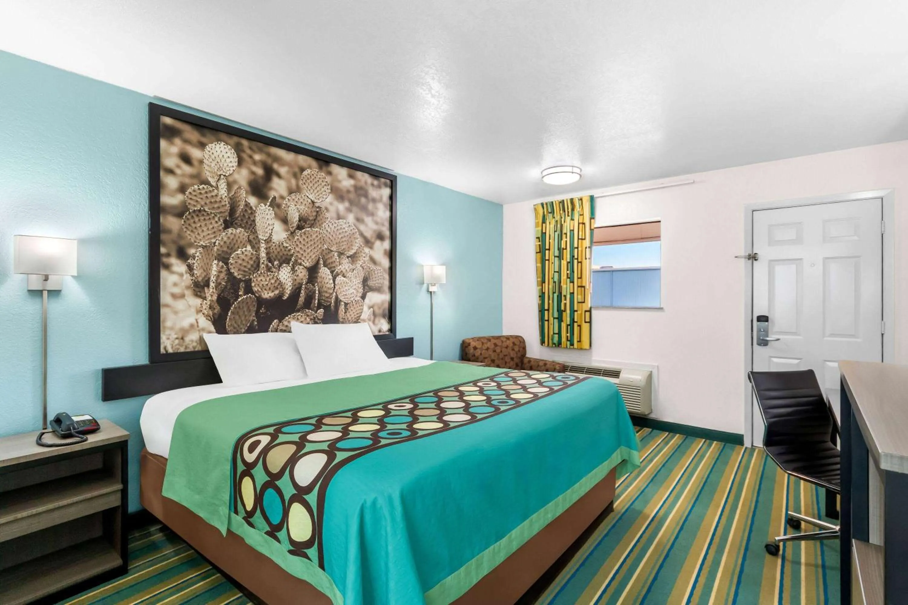 Bed in Super 8 by Wyndham Pleasanton