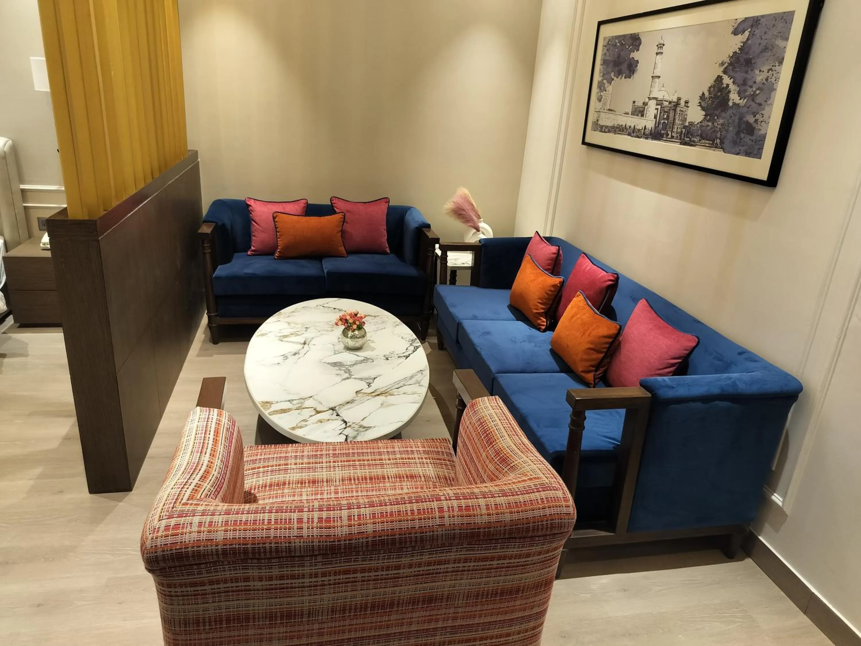 Seating area in Fortune Park, Aligarh - Member ITC Hotels' Group