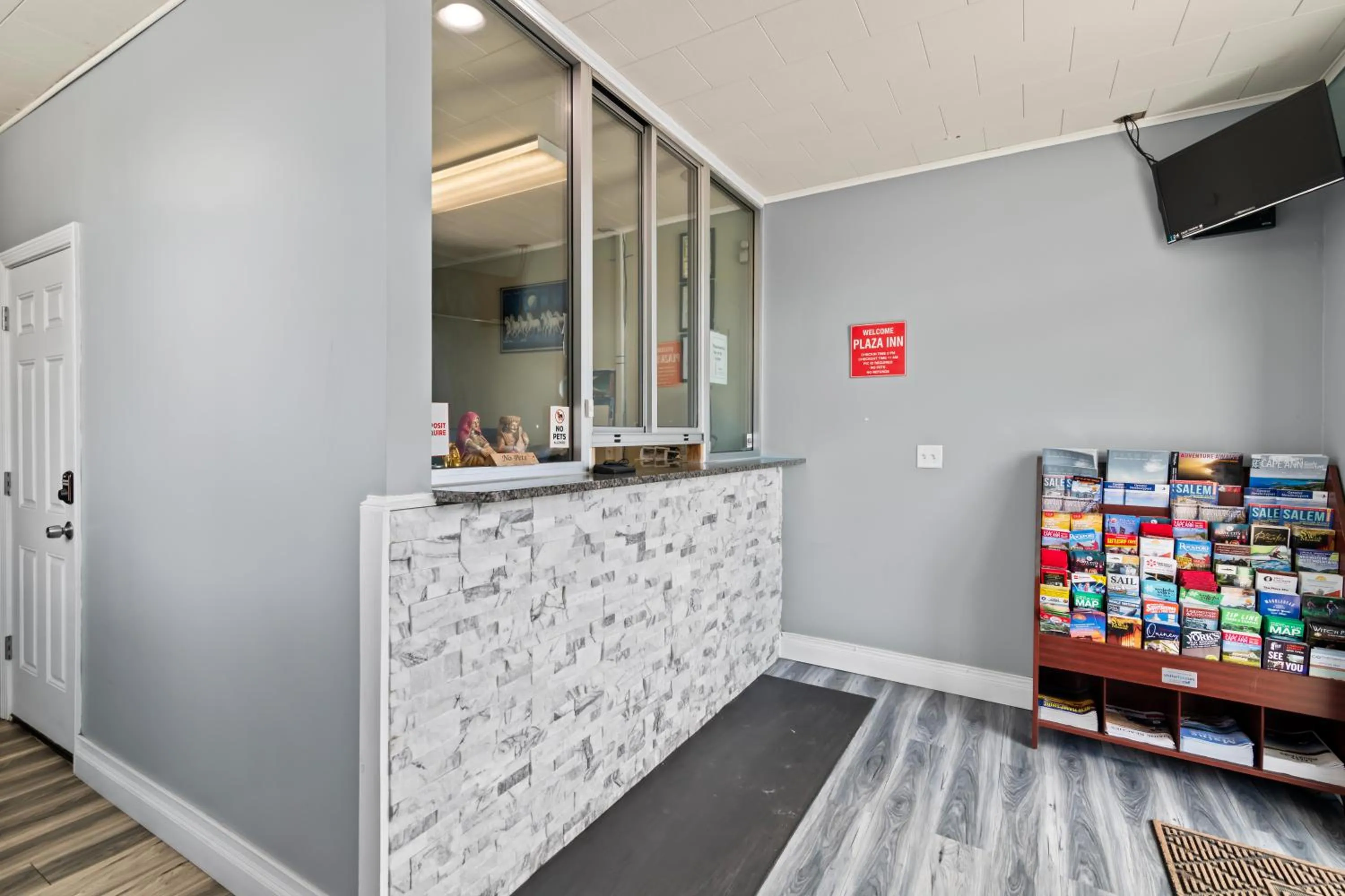 Lobby or reception in Plaza Inn