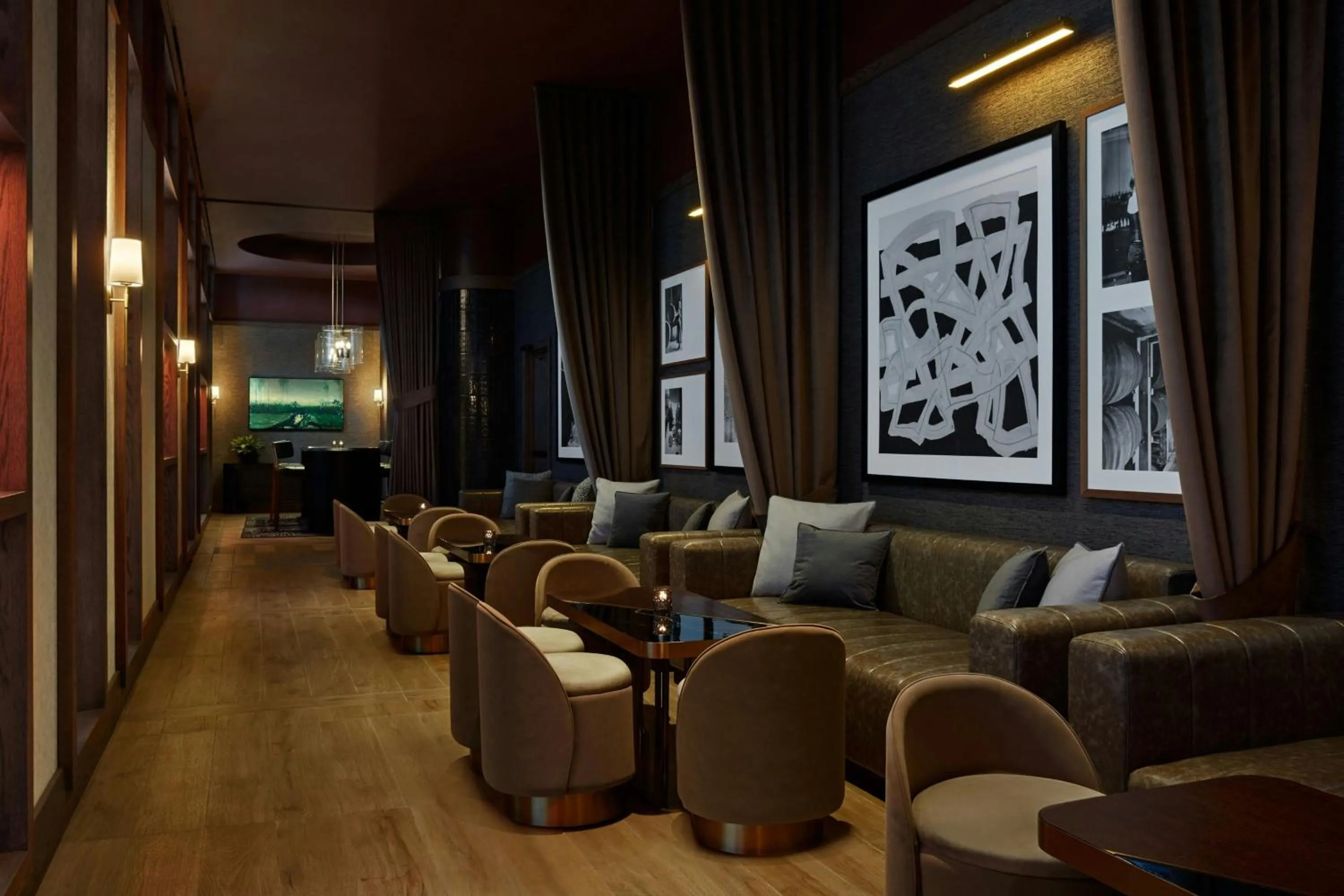 Lounge or bar in Delta Hotels by Marriott Toronto