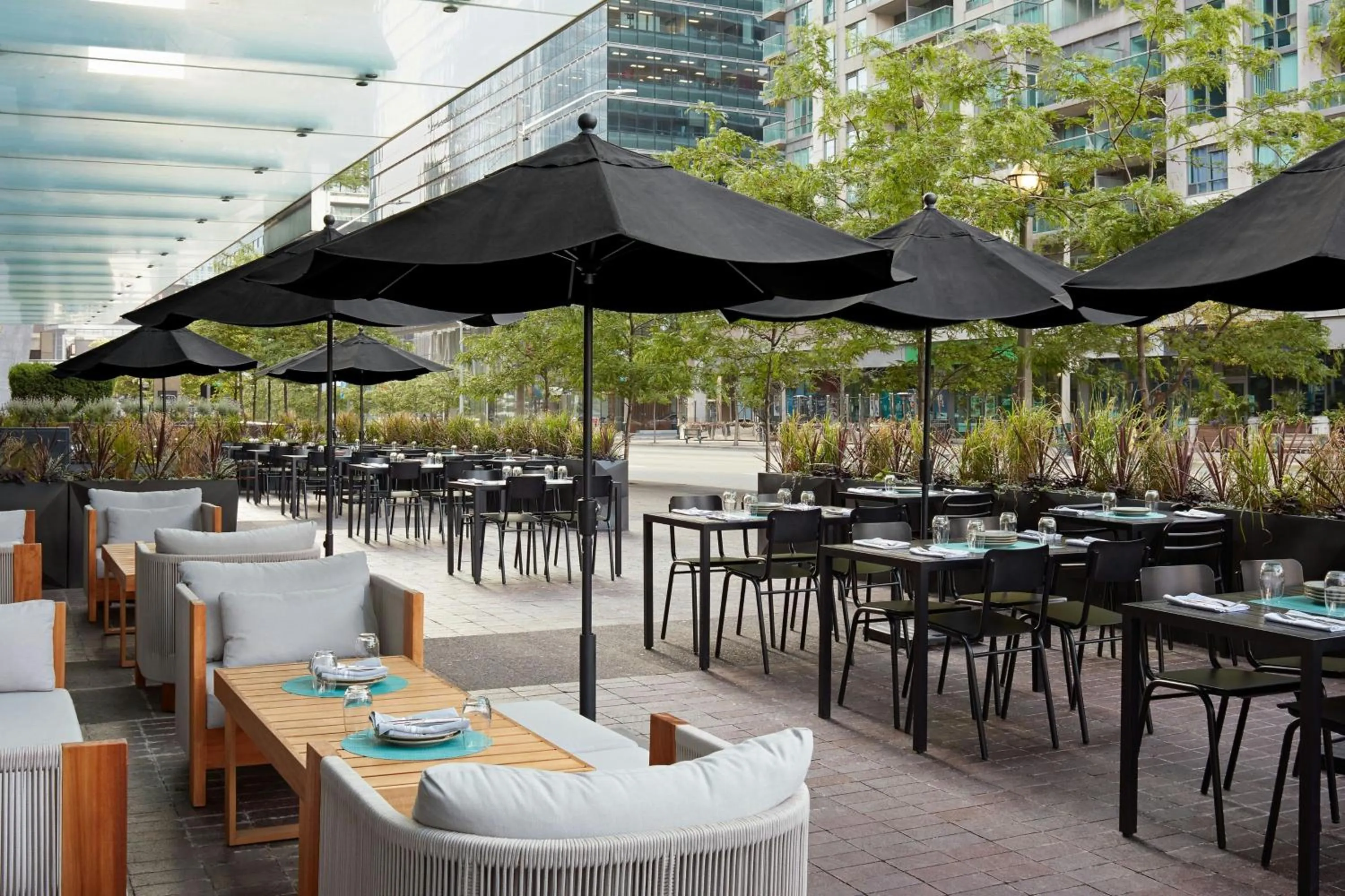 Restaurant/places to eat in Delta Hotels by Marriott Toronto