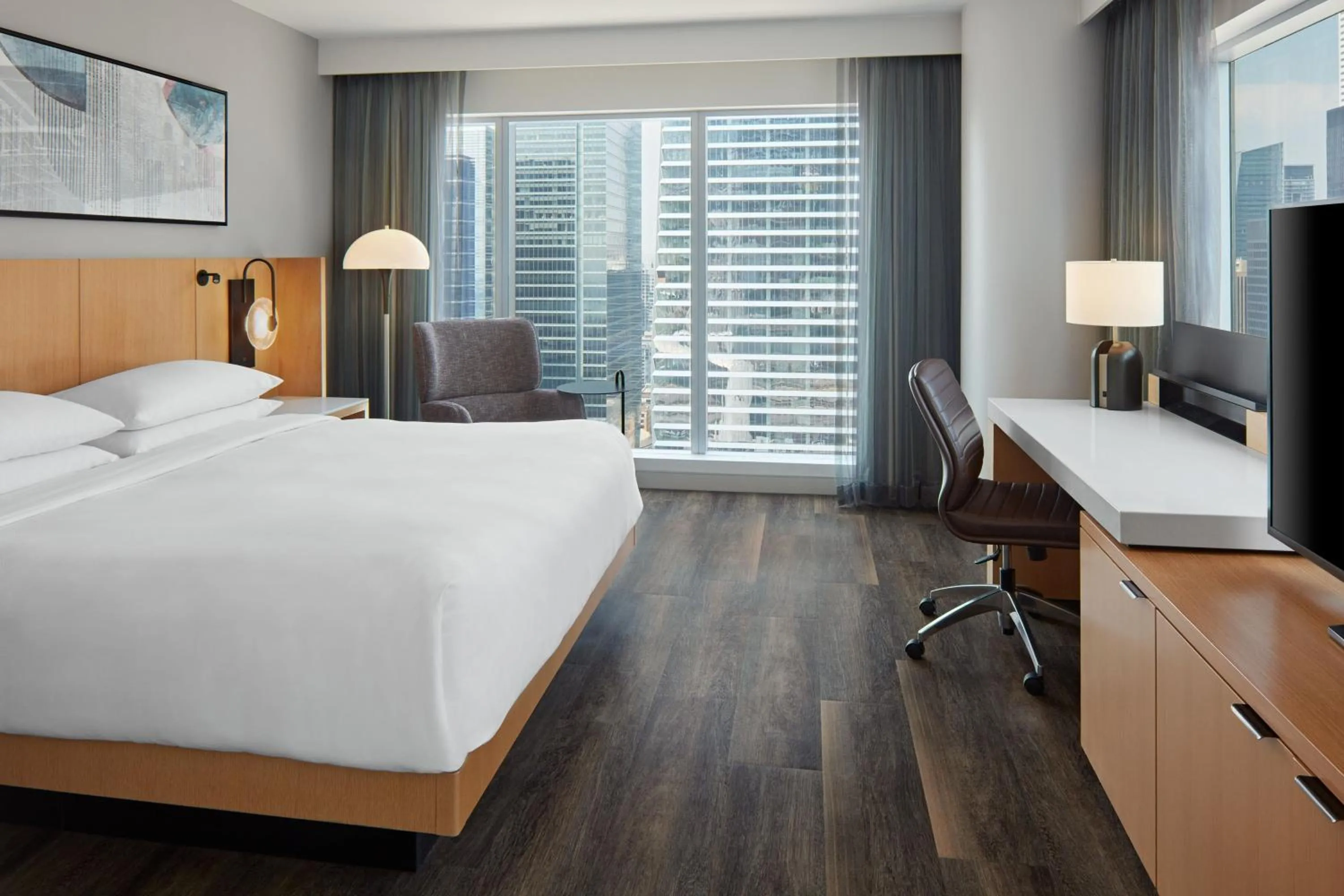Photo of the whole room, Bed in Delta Hotels by Marriott Toronto