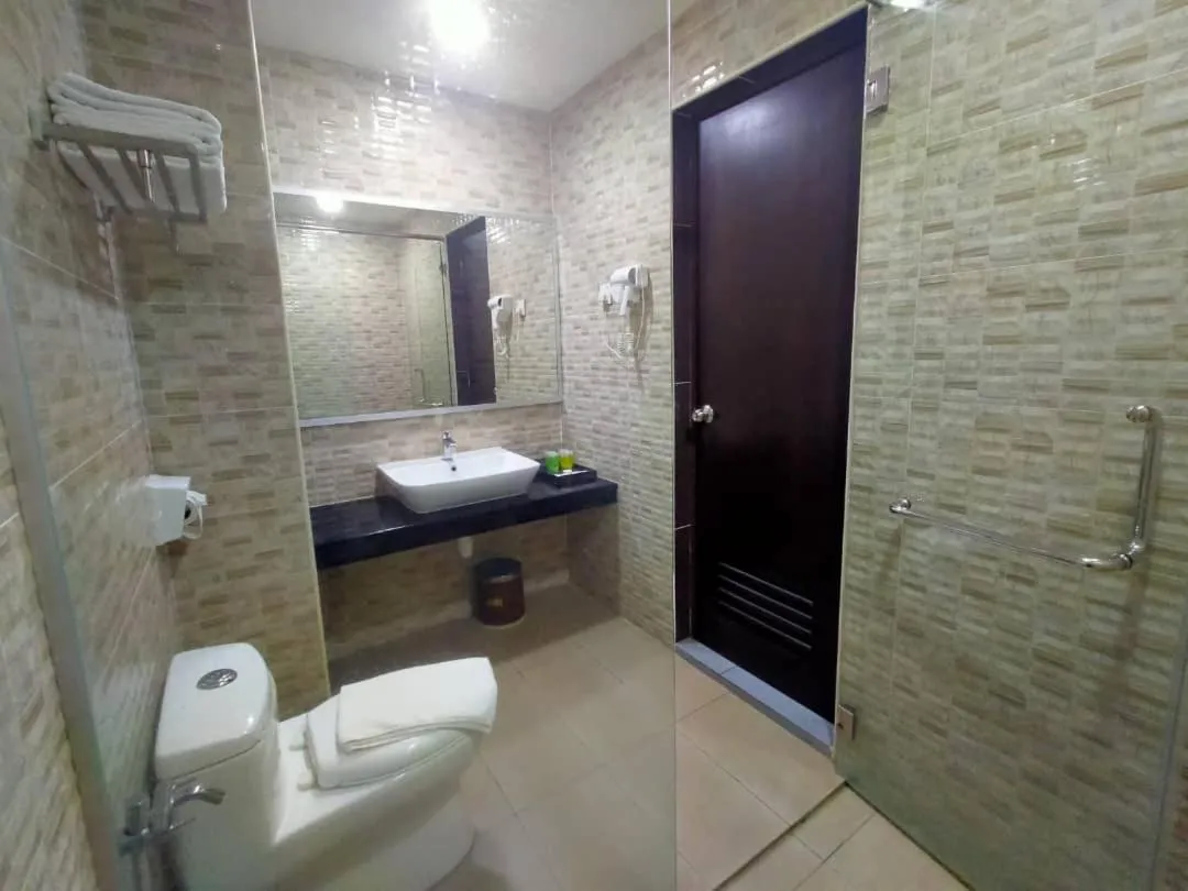 Bathroom in MidCity Hotel Melaka