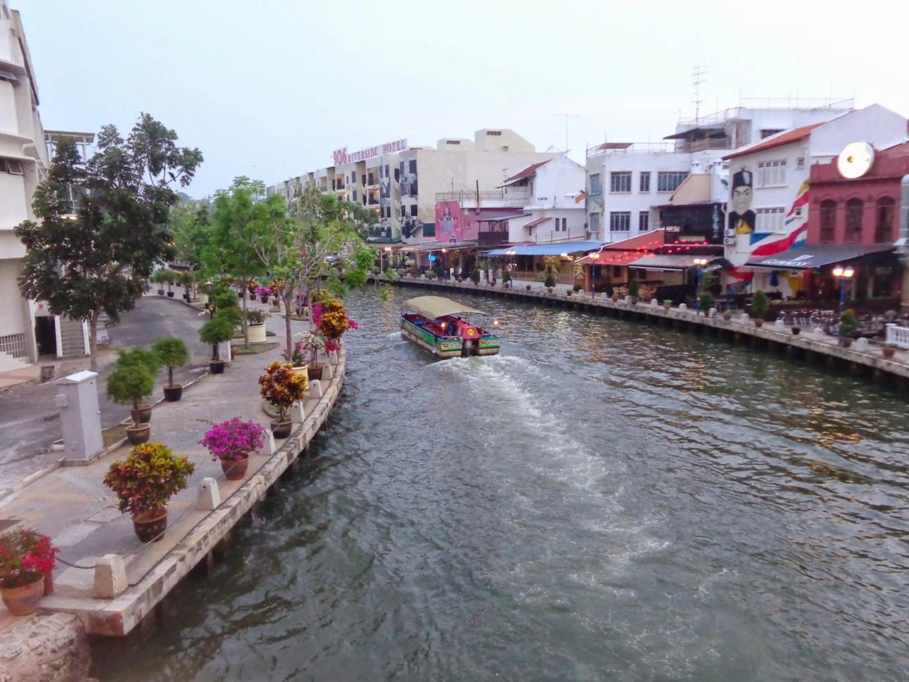 Neighbourhood in MidCity Hotel Melaka