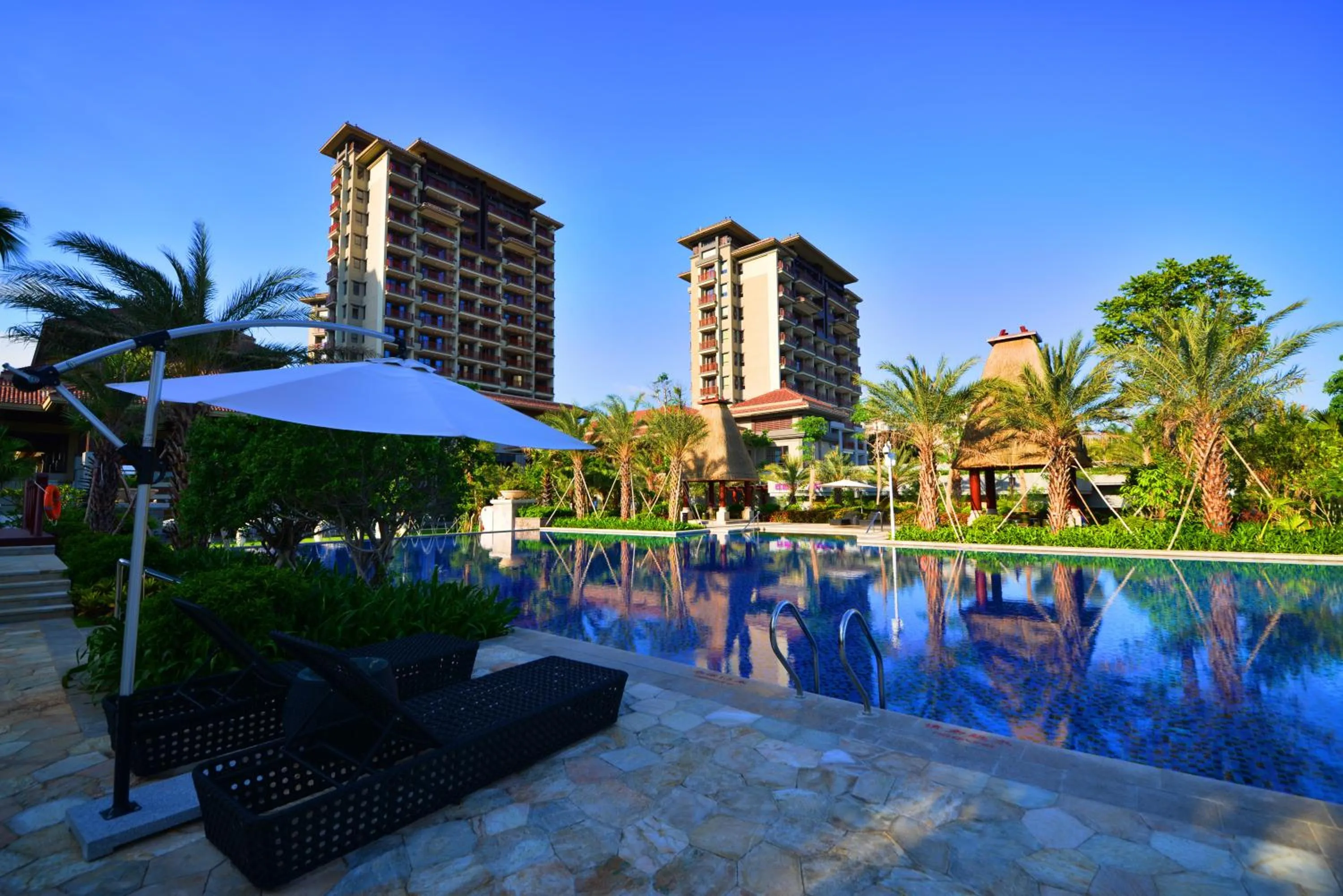 Swimming pool in HNTI·Narada Sanya Bay Resort