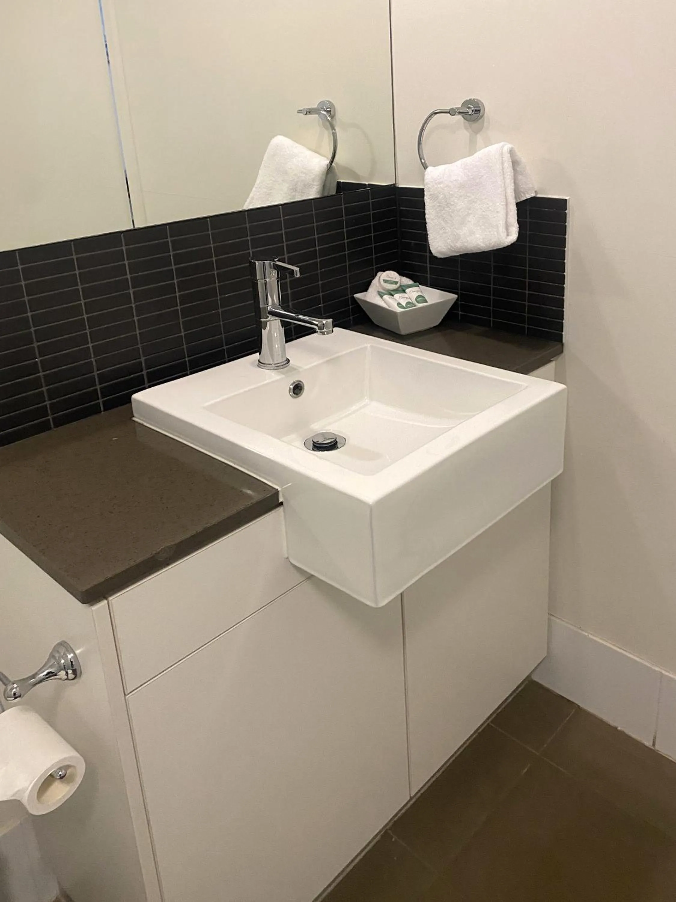 Bathroom in Curtis Central Apartments Official