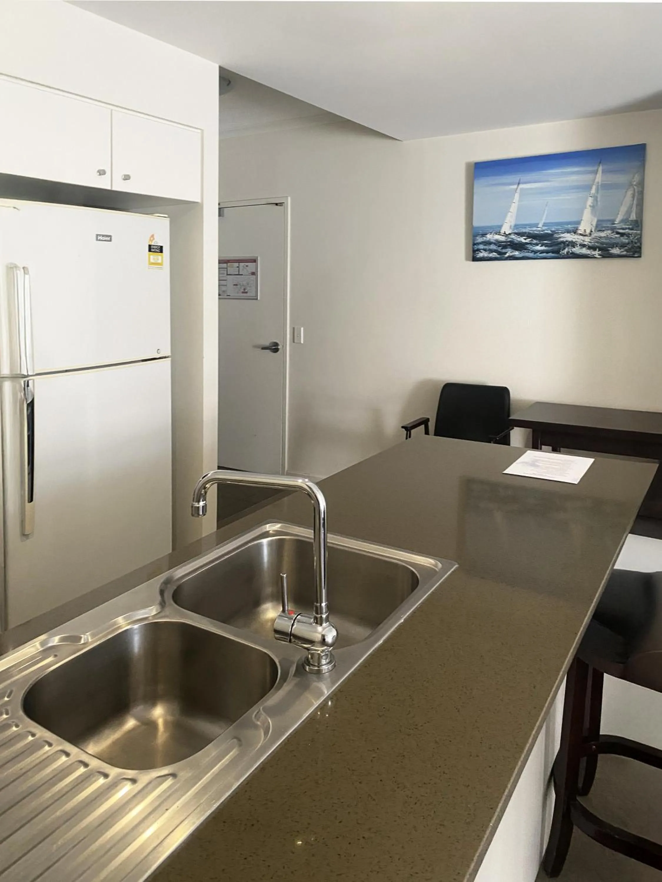 Kitchen or kitchenette in Curtis Central Apartments Official