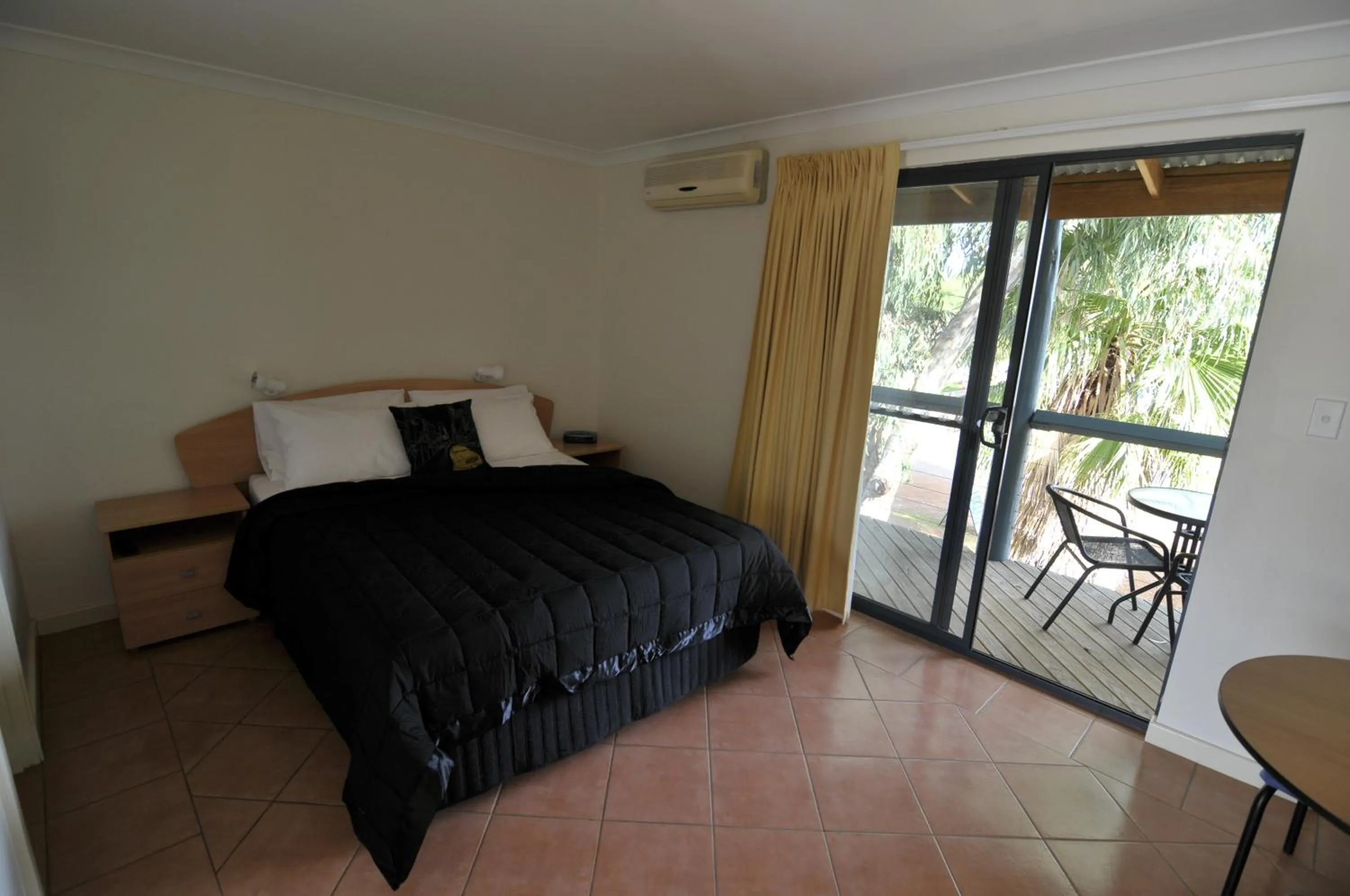 Bed in Pelican's Nest