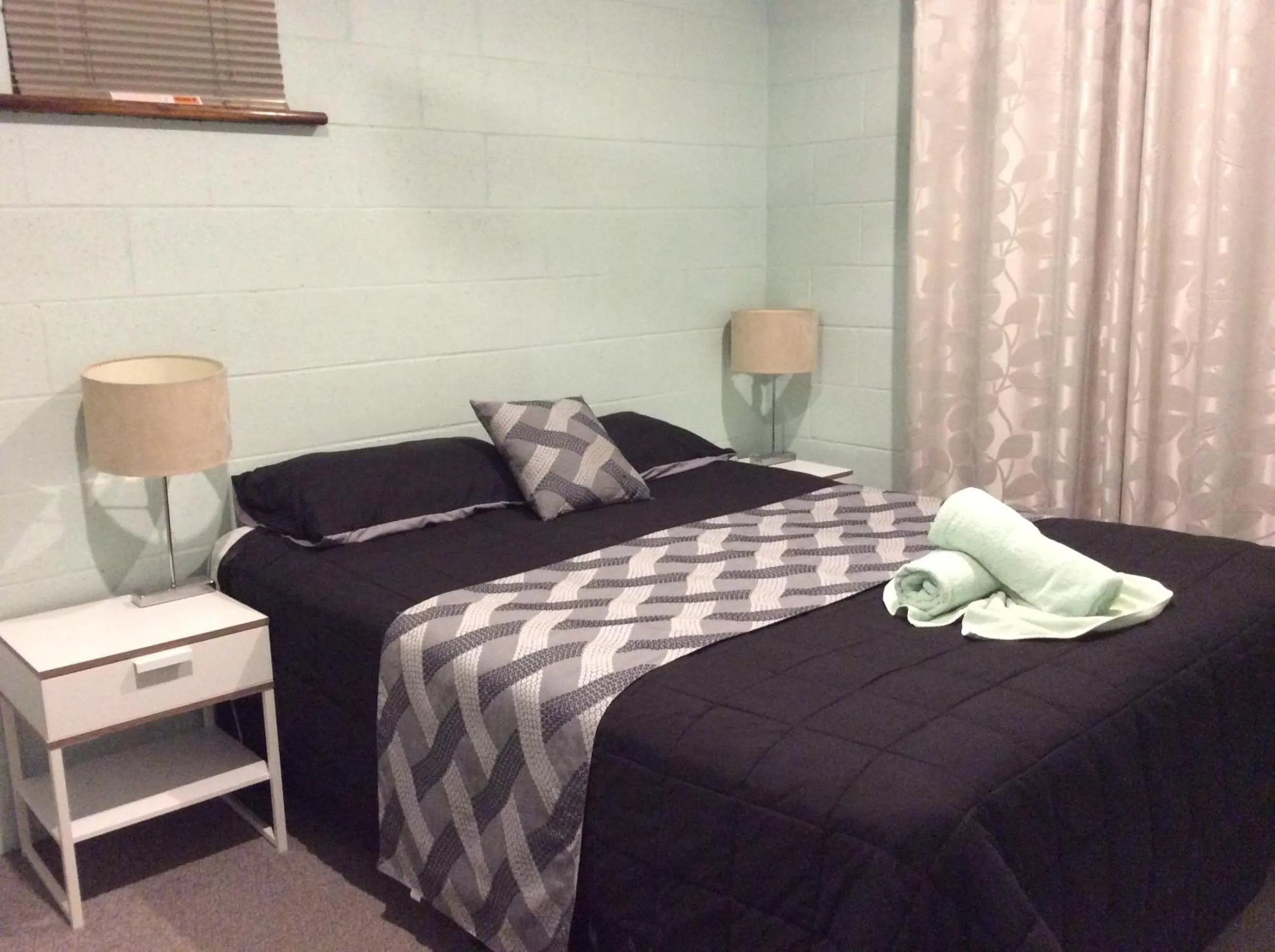 Bedroom, Bed in Pelican's Nest