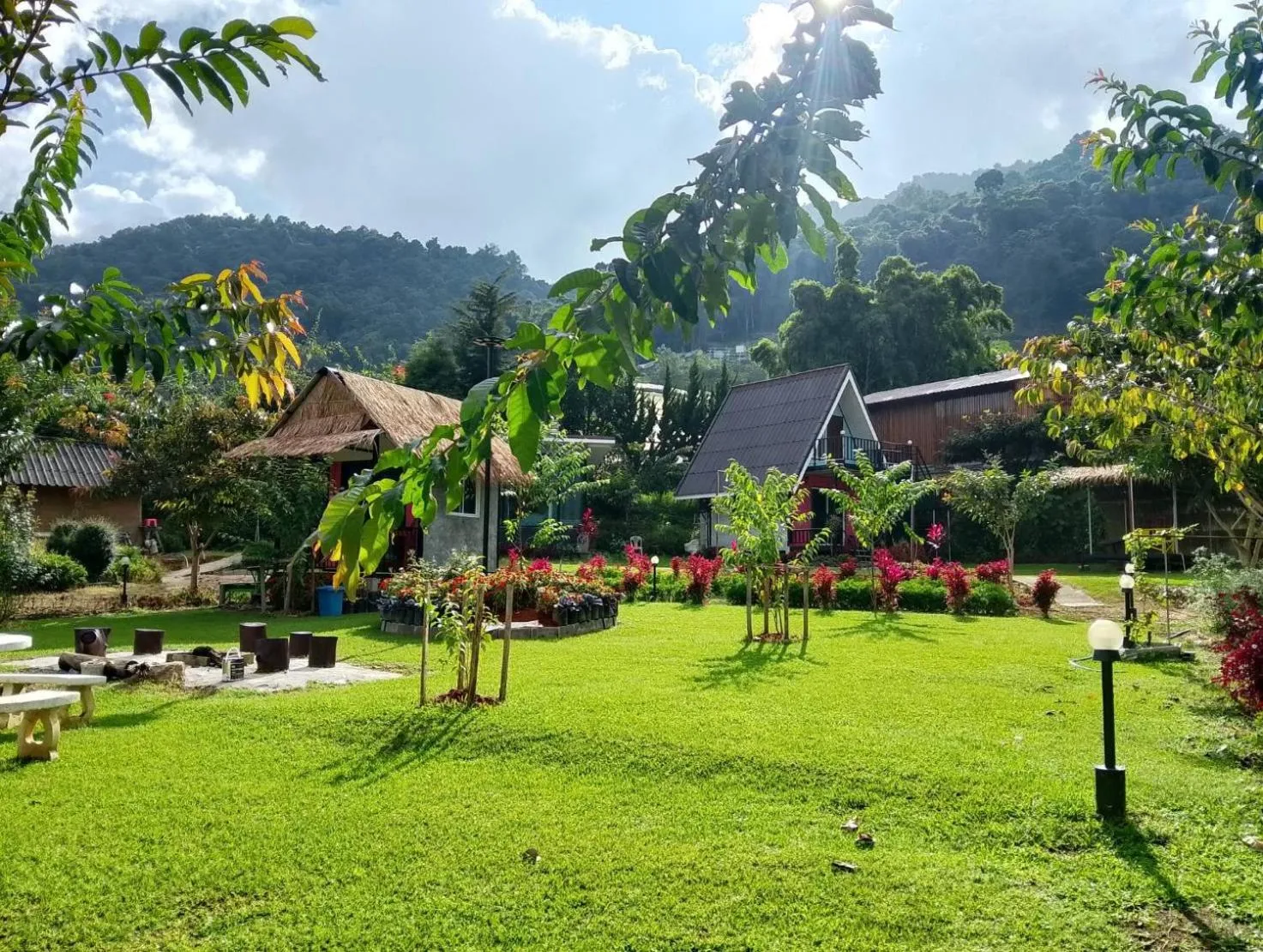 Property building in Inthanon Lao-Ju House