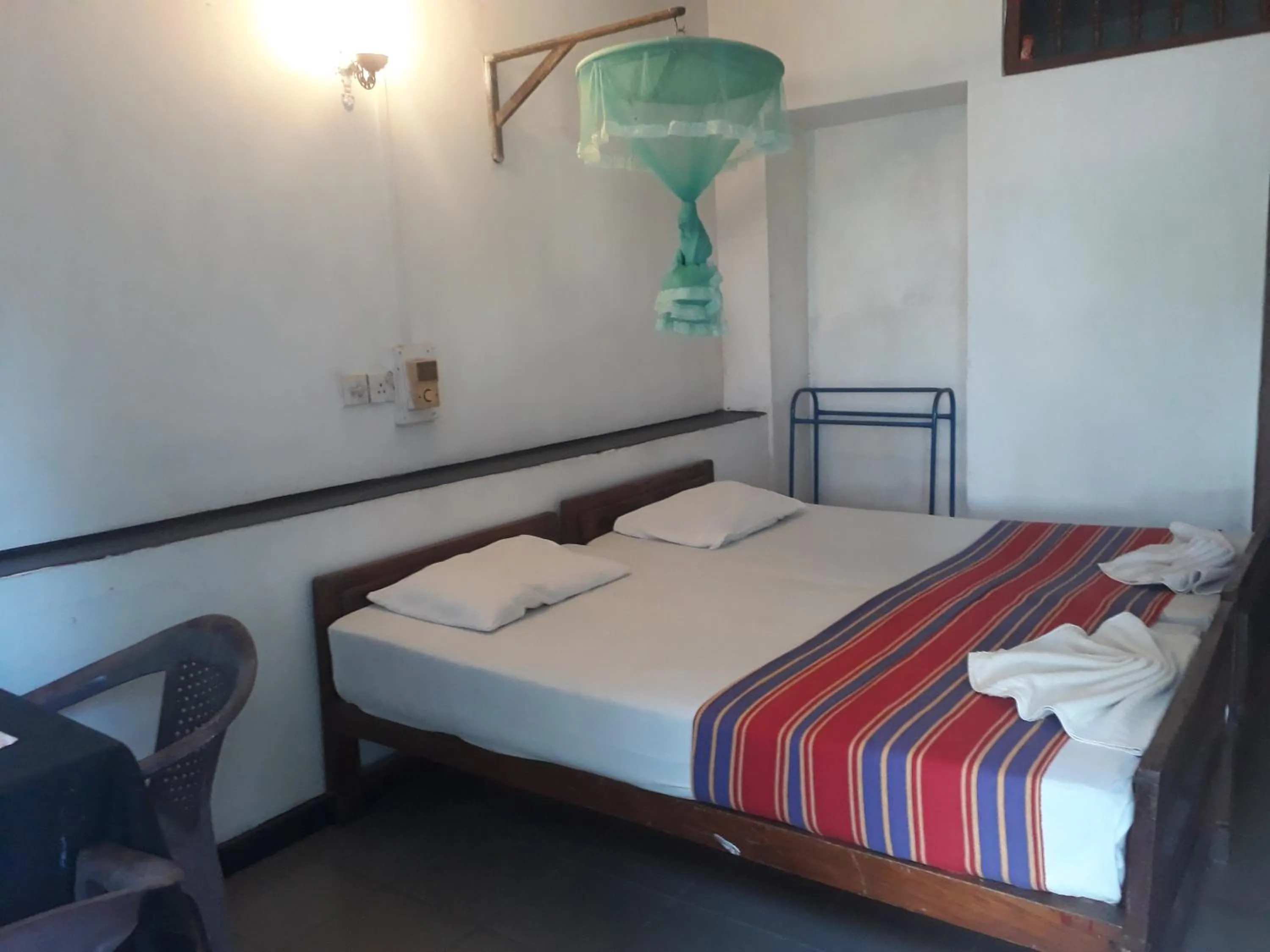 Drop Hostel
