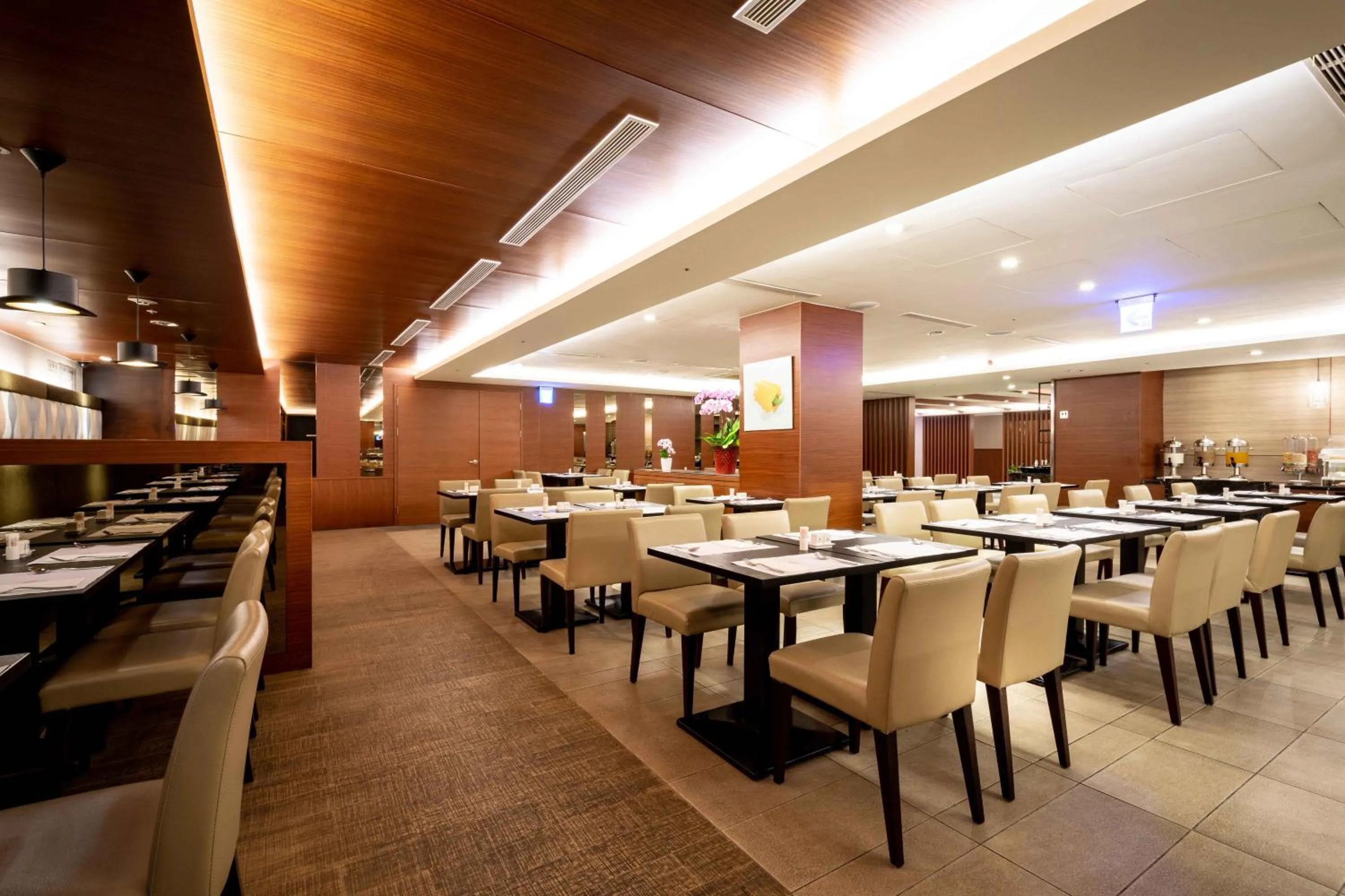 Breakfast in 雀客旅館台中來來