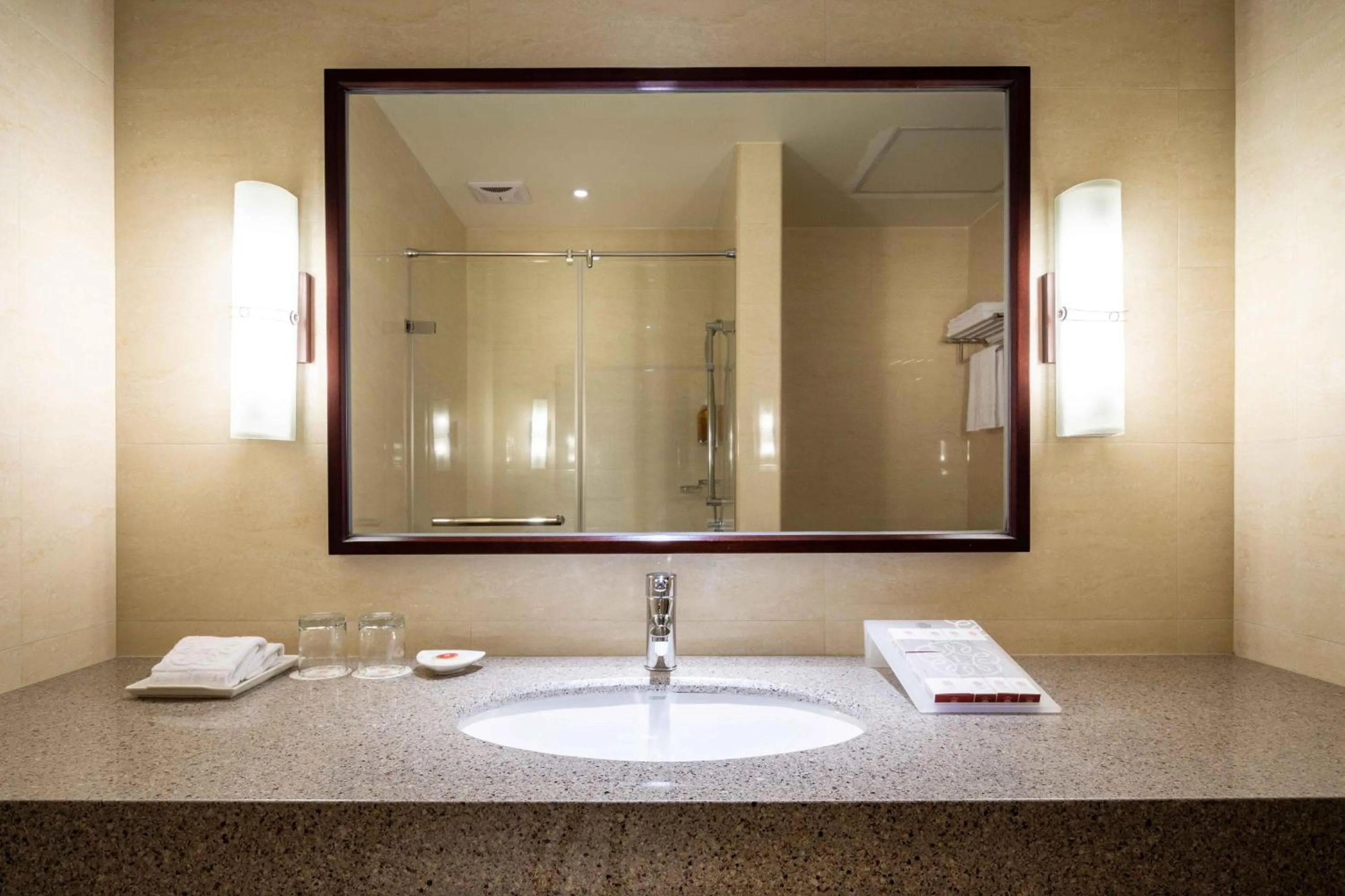 雀客旅館台中來來