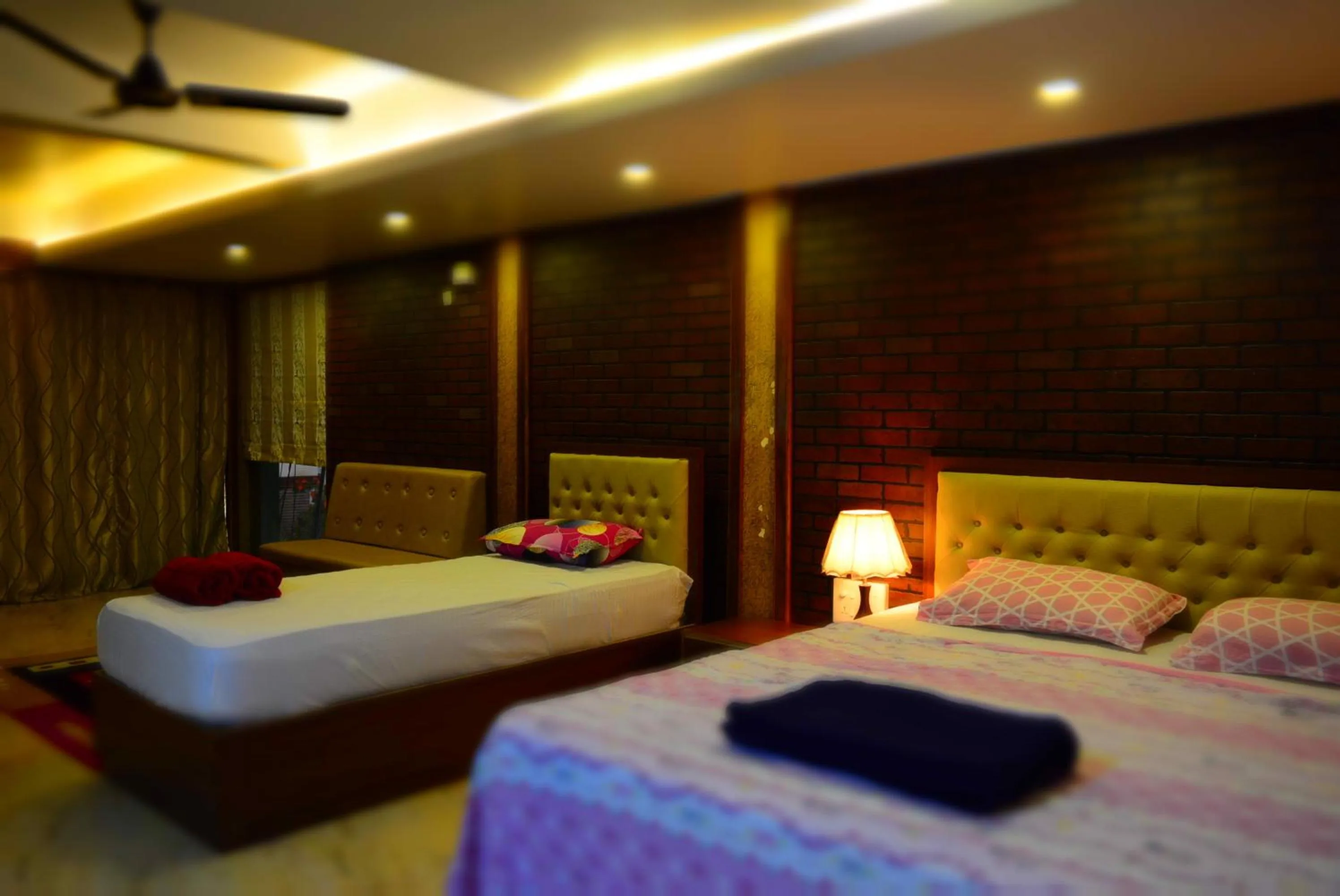 Bed in Roundcube Guest House