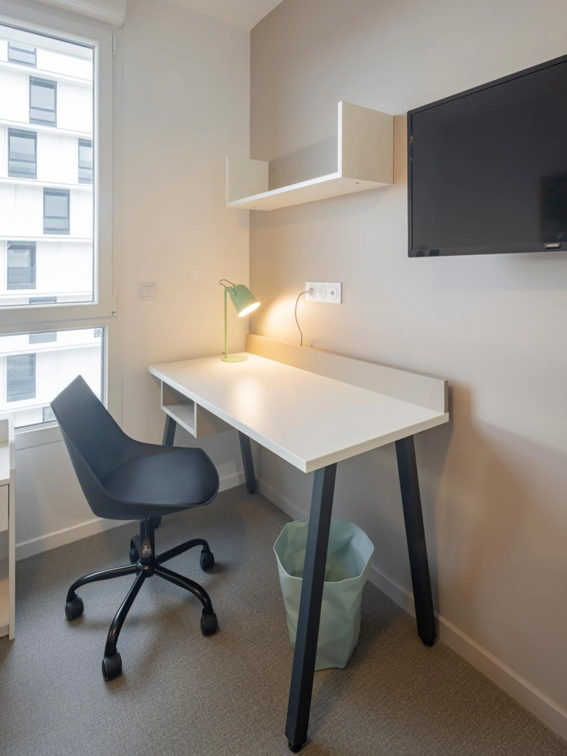 TV and multimedia in All Suites Appart Hôtel - Le Havre Centre - Les docks