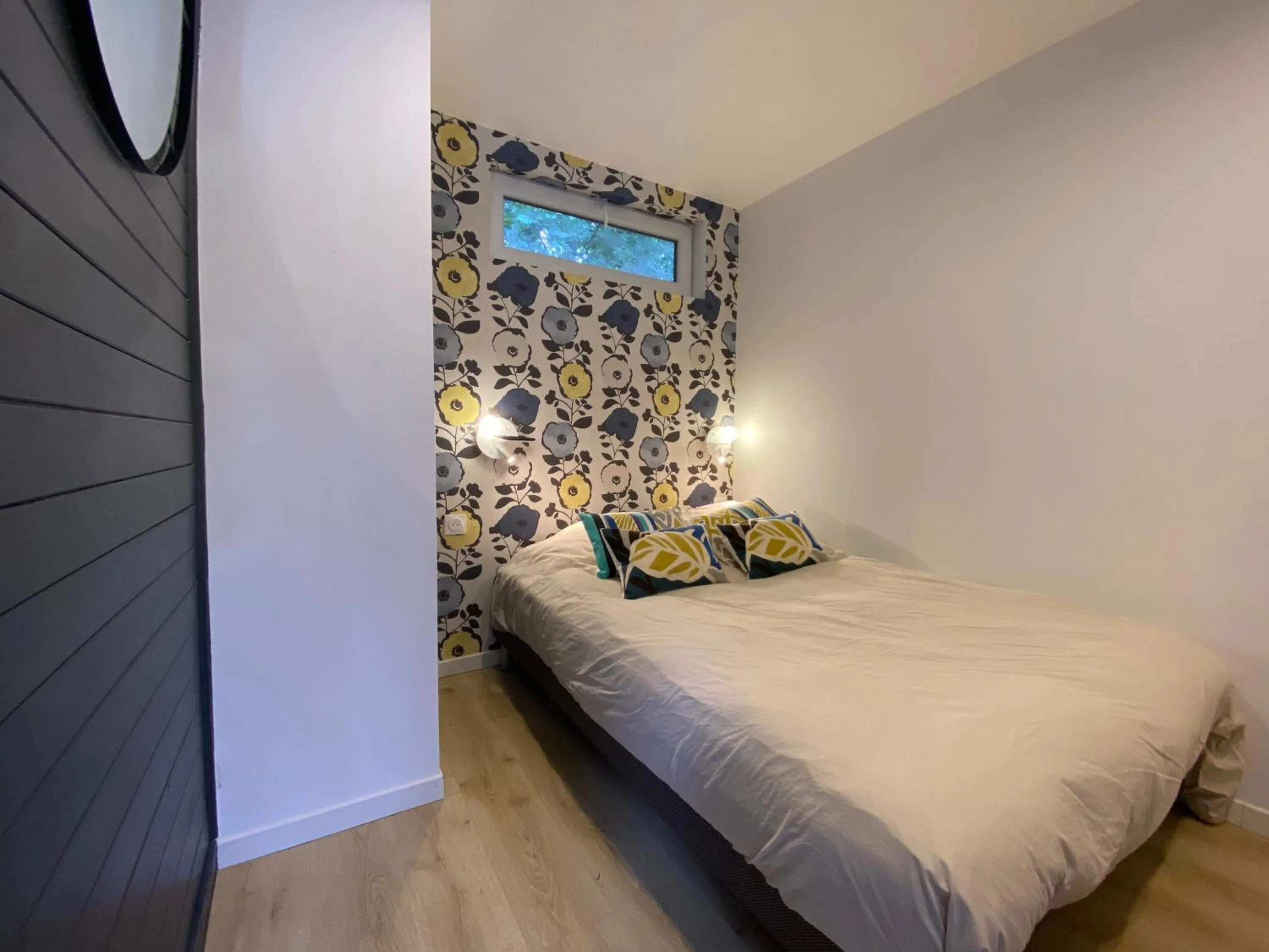 Photo of the whole room, Bed in Domaine une HALTE