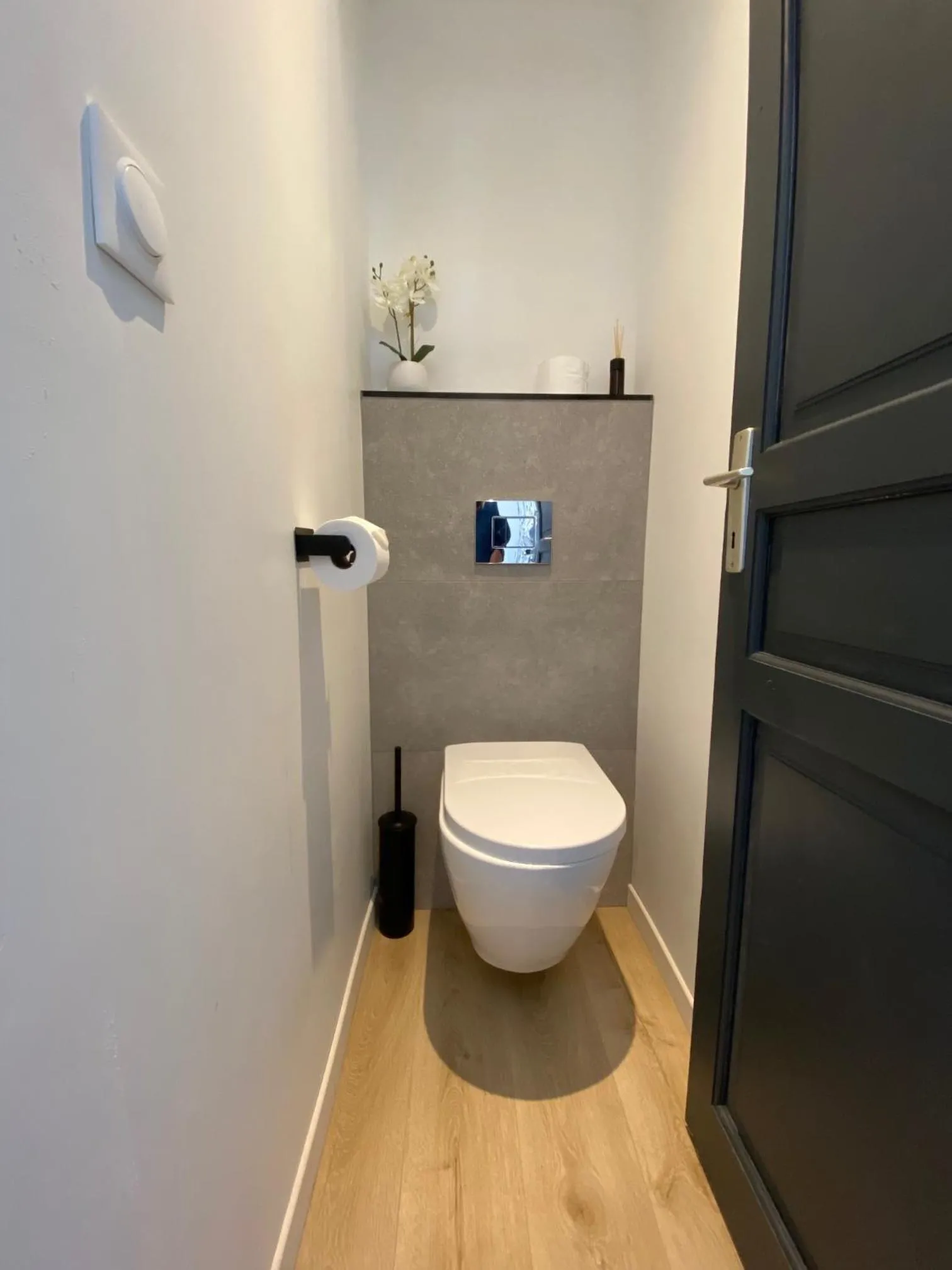 Toilet in Domaine une HALTE