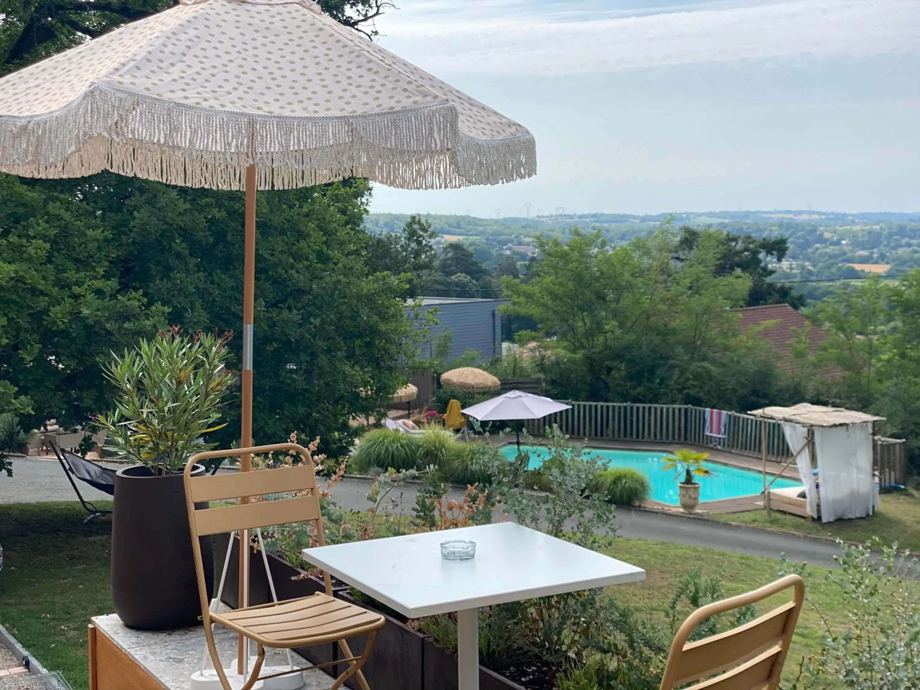 Patio in Domaine une HALTE
