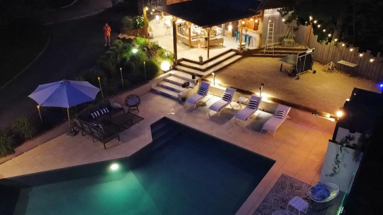 Swimming pool in Domaine une HALTE