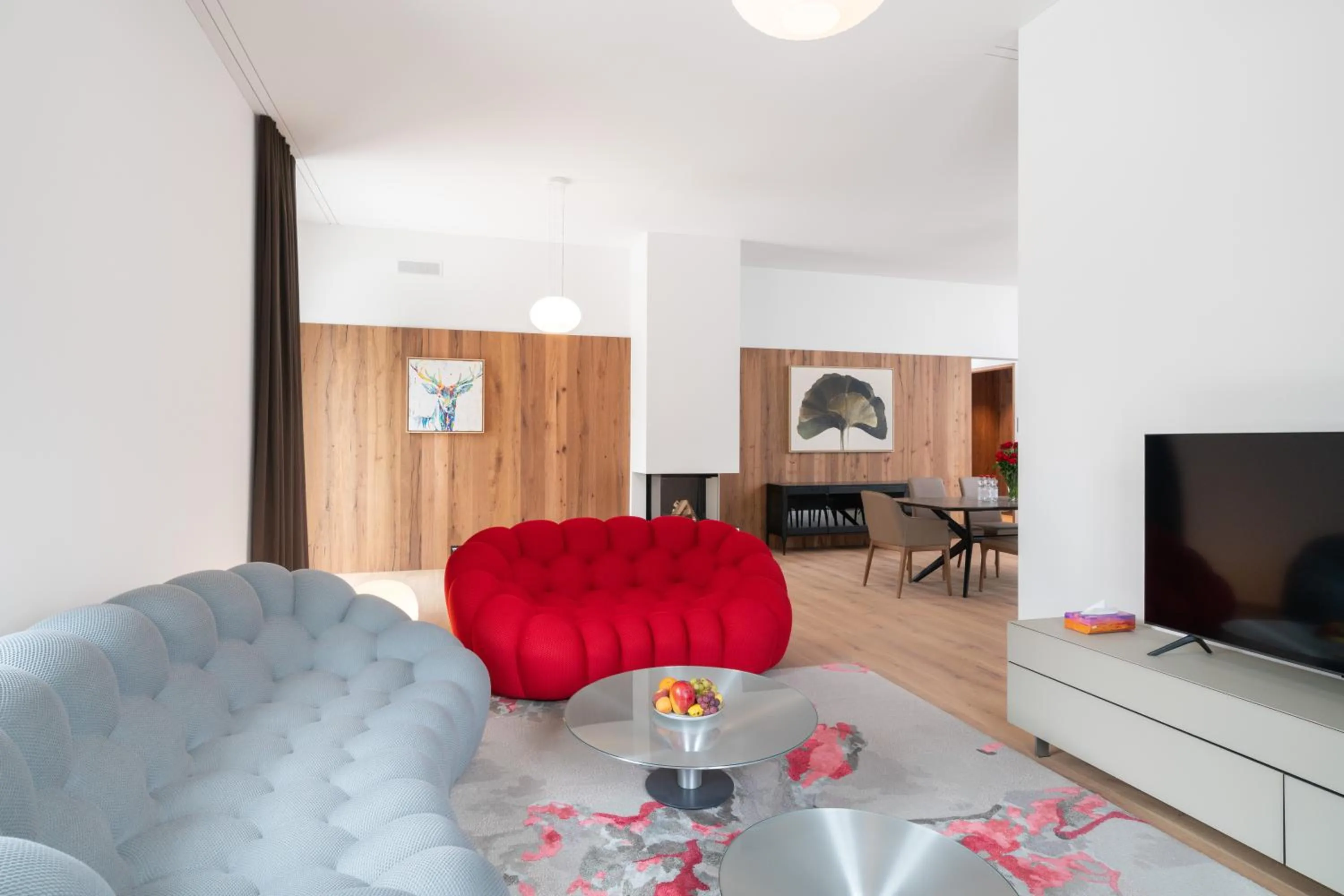 Communal lounge/ TV room in Swiss Hotel Apartments - Engelberg