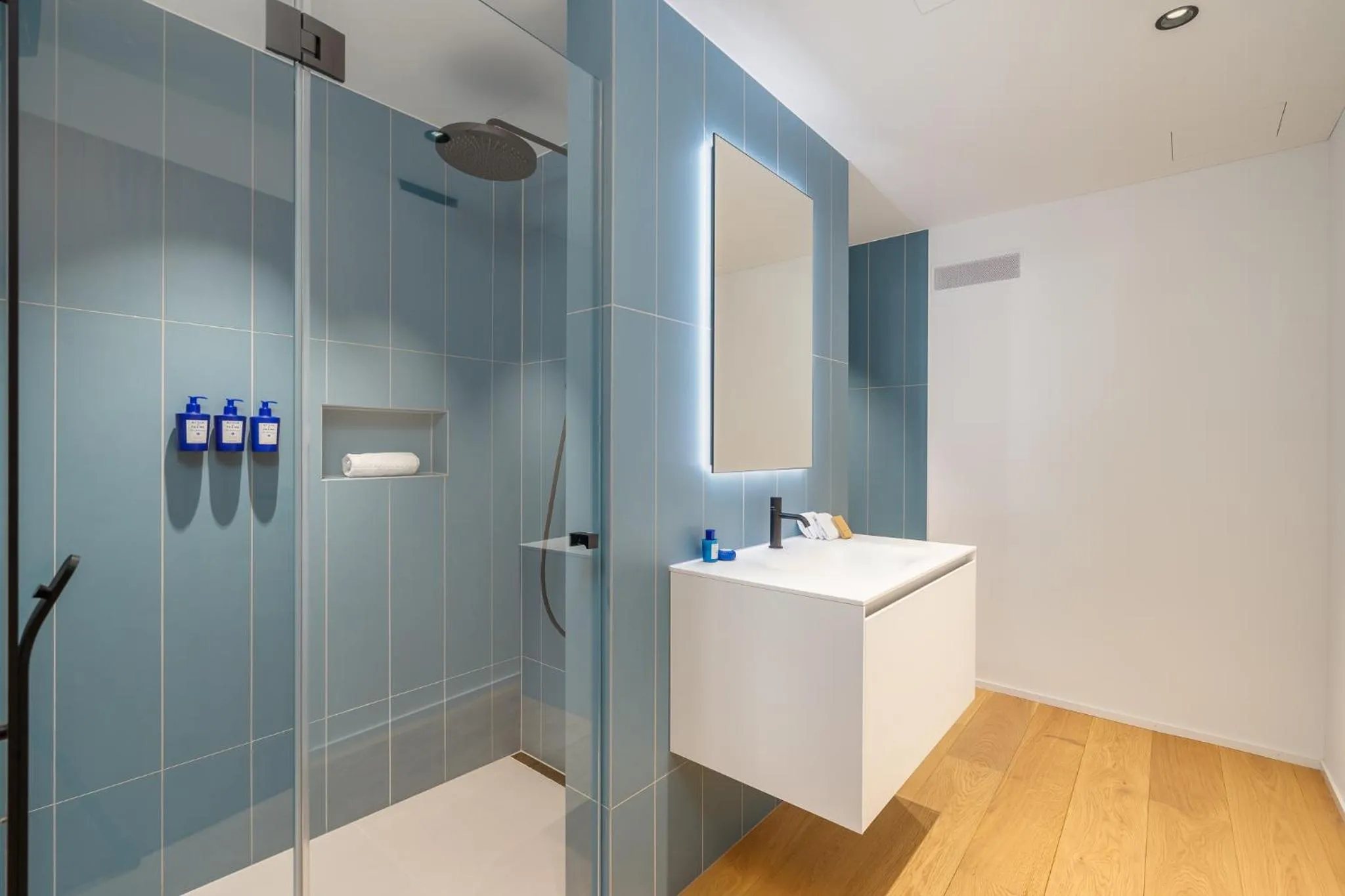 Shower in Swiss Hotel Apartments - Engelberg