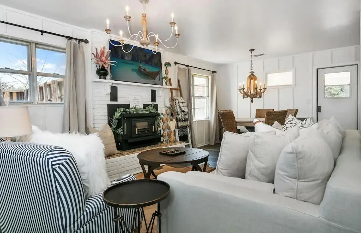 Hermes Ranch House with Hot Tub - 4 mi to Fred Hermes Ranch House with Hot Tub - 4 mi to Fred