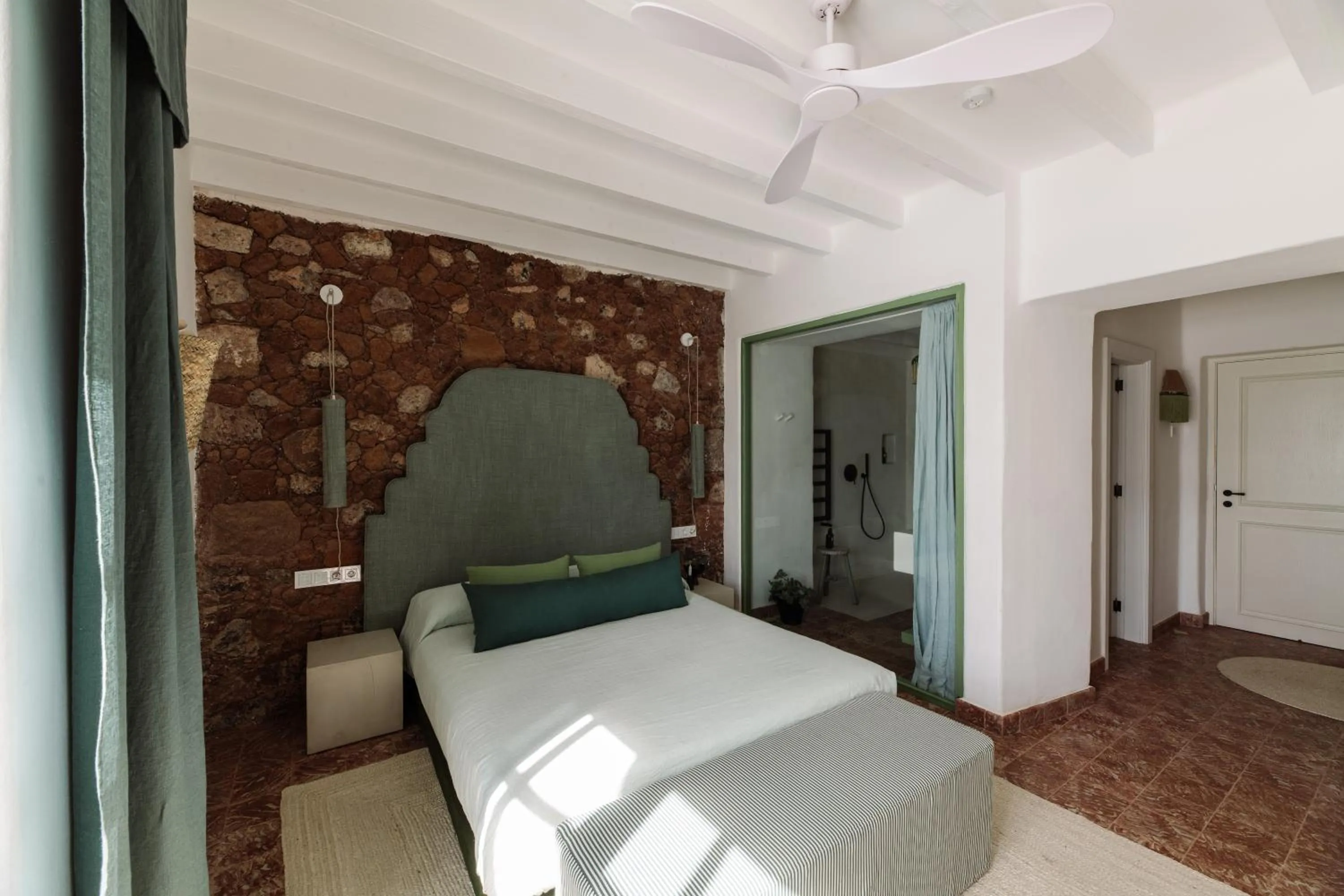 Photo of the whole room, Bed in César Lanzarote Luxury Boutique Hotel - Adults Only