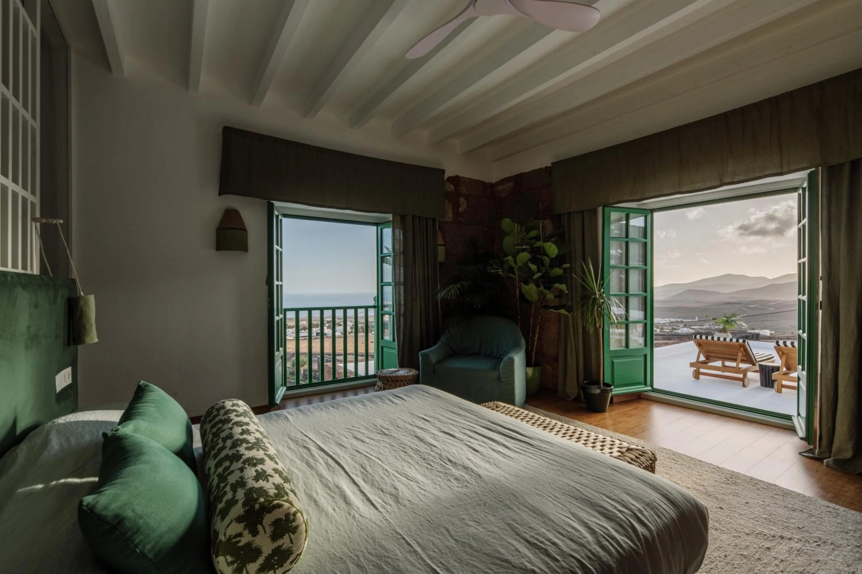 Photo of the whole room, Bed in César Lanzarote Luxury Boutique Hotel - Adults Only