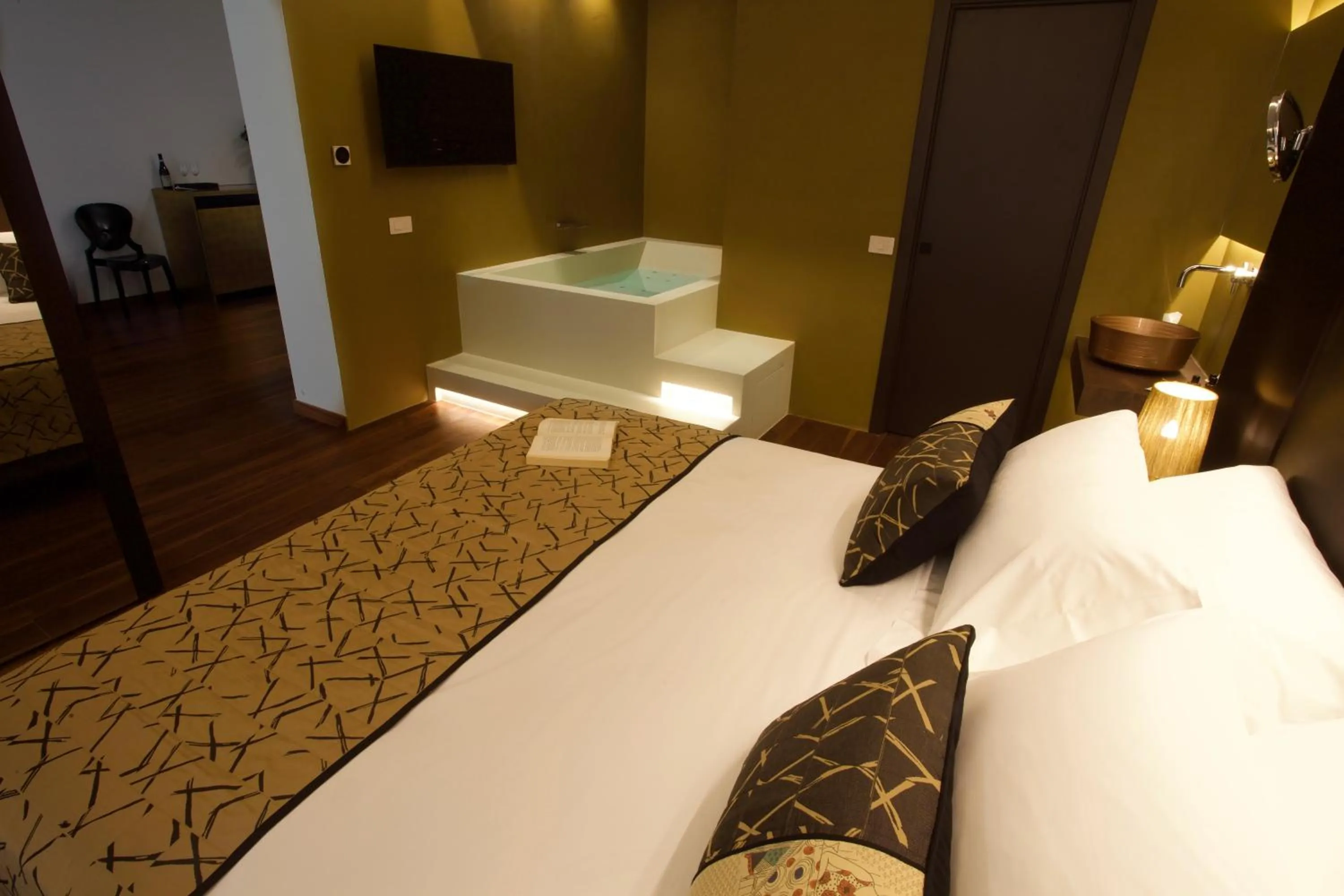 Bedroom, Bed in Palazzo Cartari