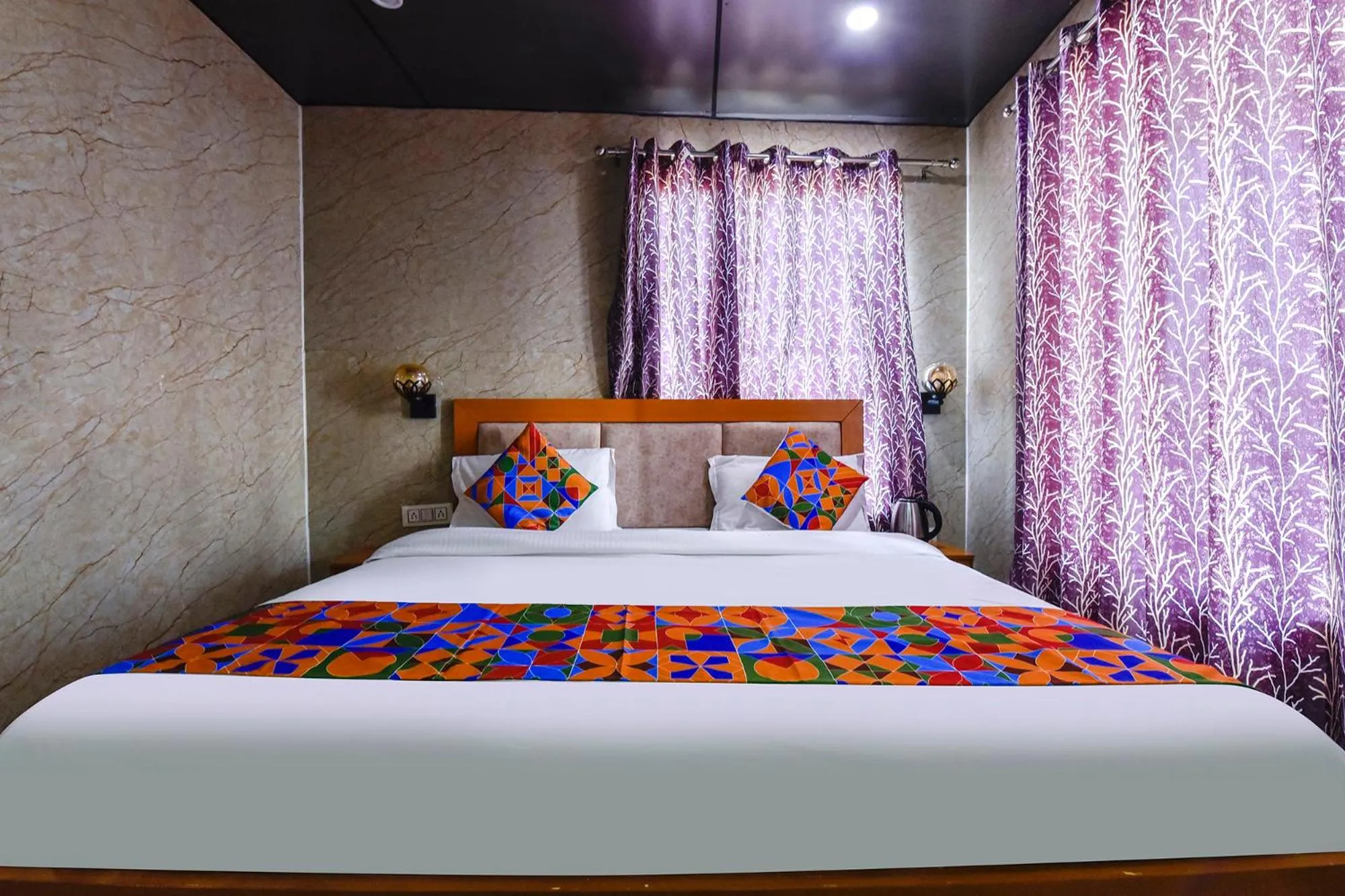 Bed in Via Neilkanth