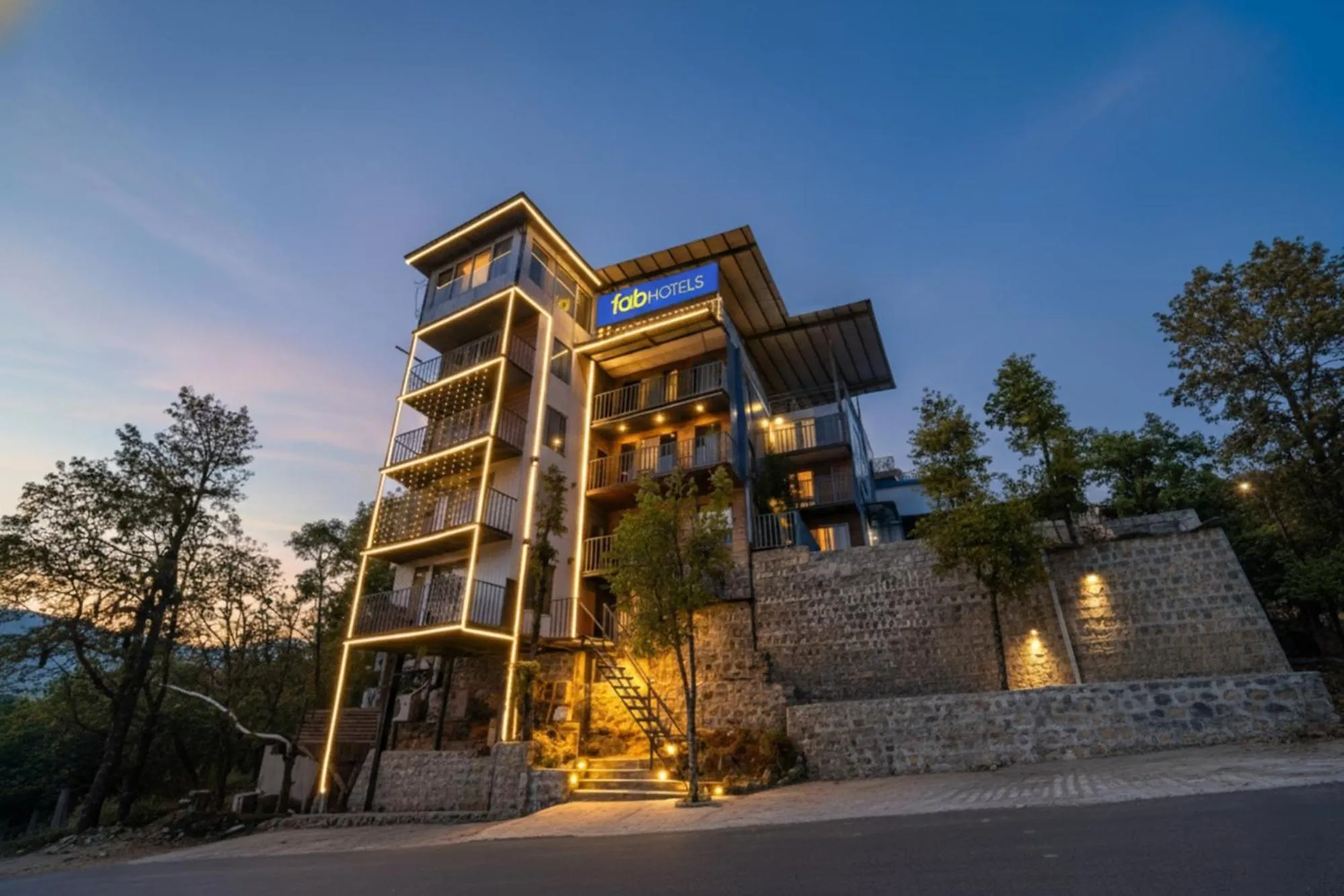 Property building in Via Neilkanth