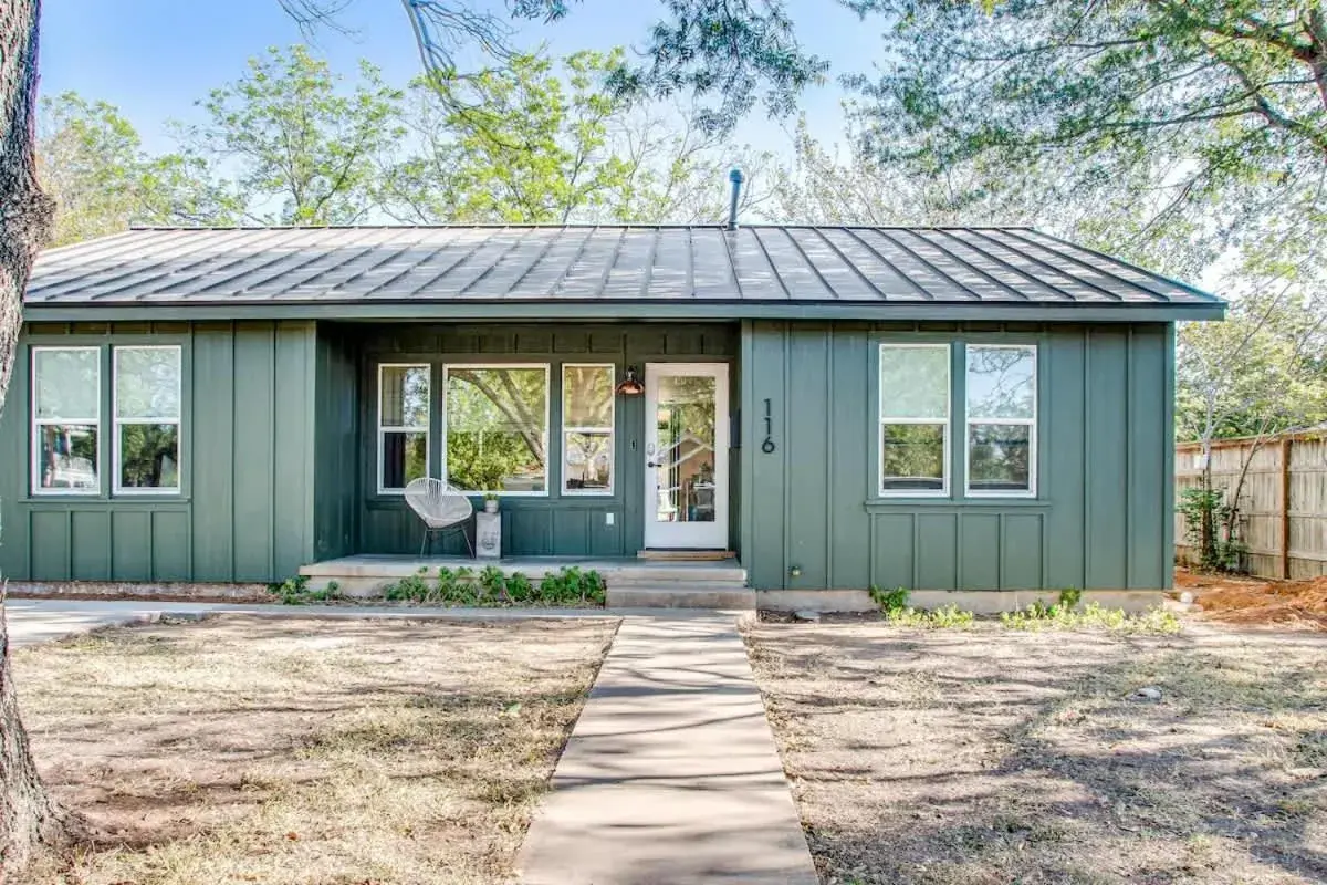 Koselig Hus with Cowboy Pool & Outdoor Shower Koselig Hus with Cowboy Pool & Outdoor Shower