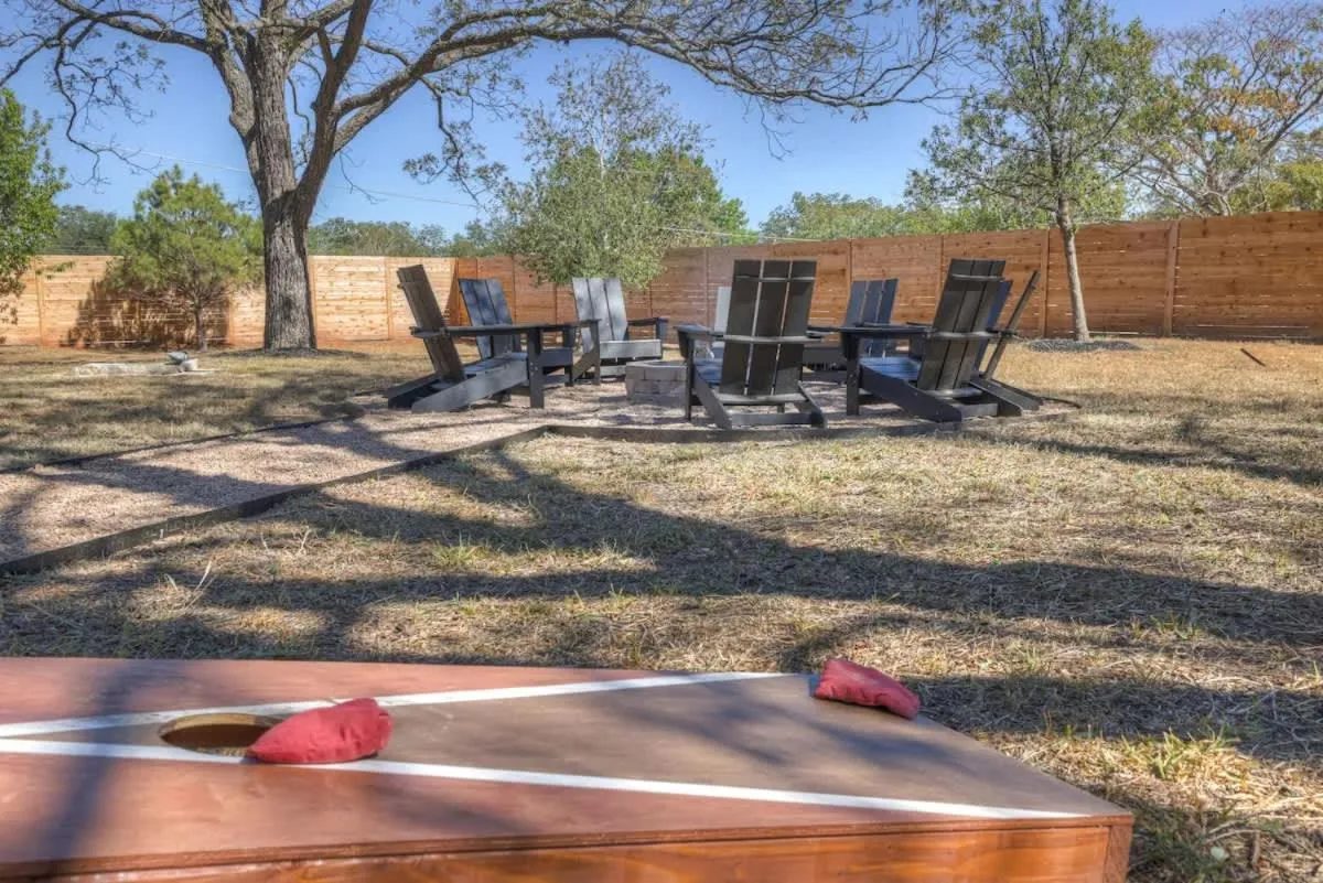 Other in Brand New Private Pool and Hot-Tub Near Main!