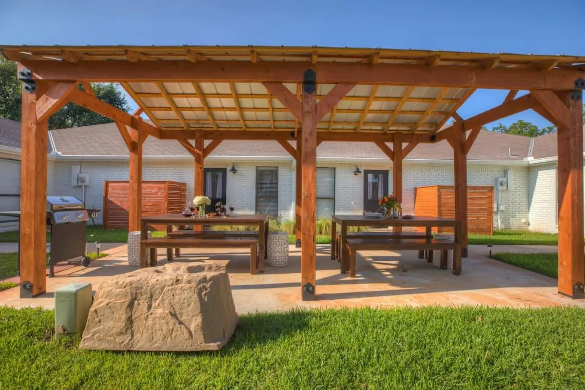 Other in Wanderlust #2 | Hot Tub | Shared Outdoor Space