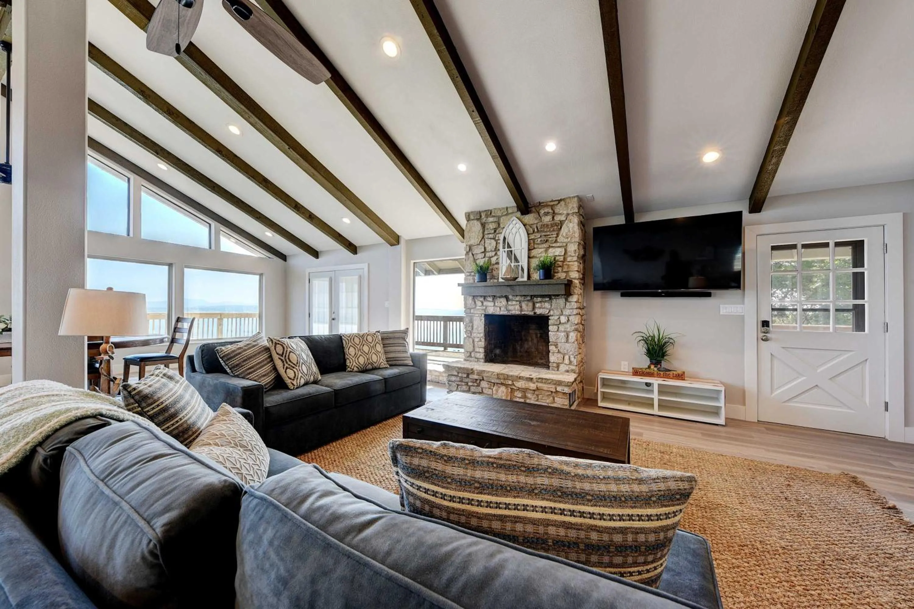 Living room in Waterfront Lake House with Hot Tub & Firepit