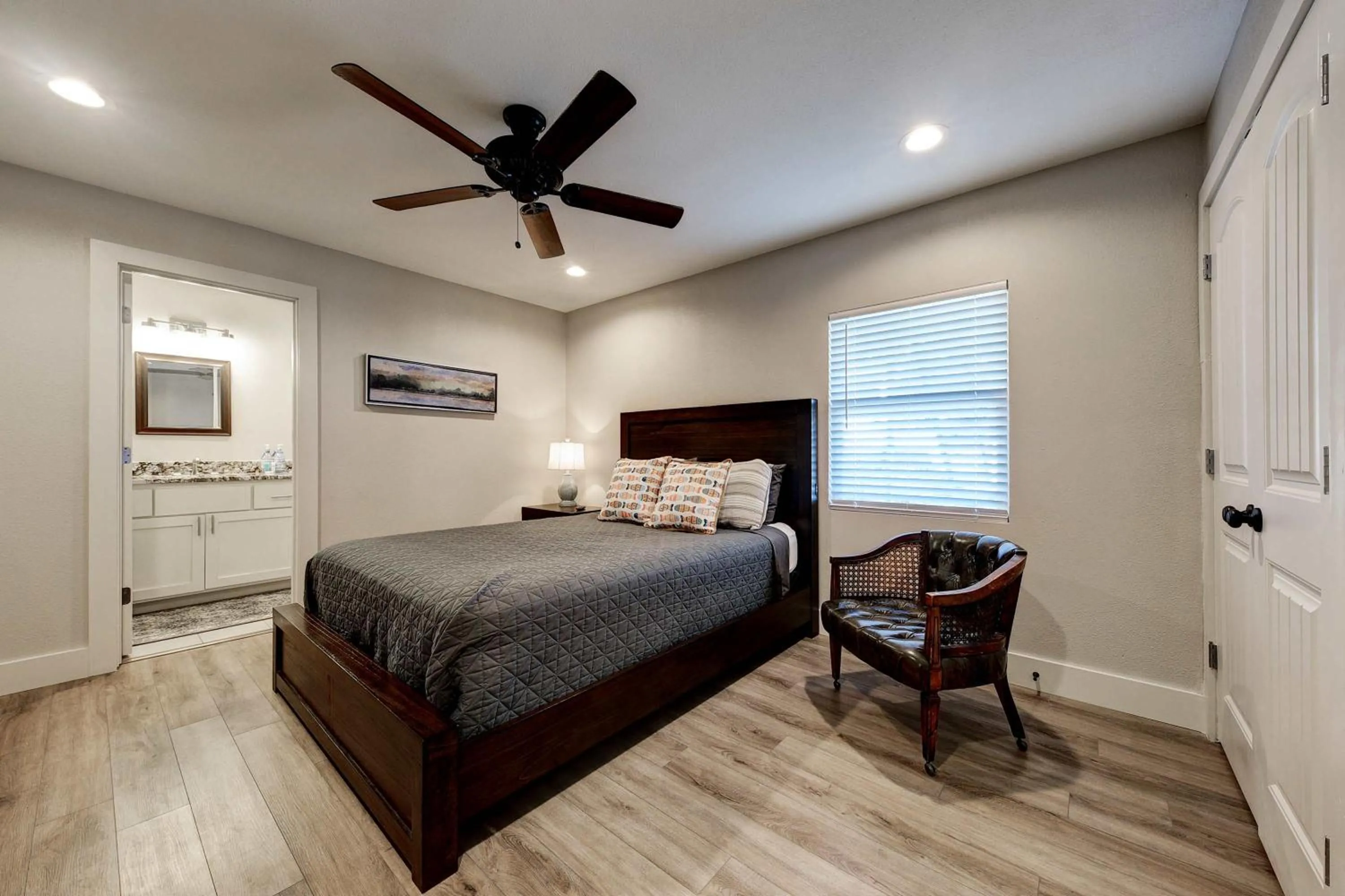 Bed in Waterfront Lake House with Hot Tub & Firepit