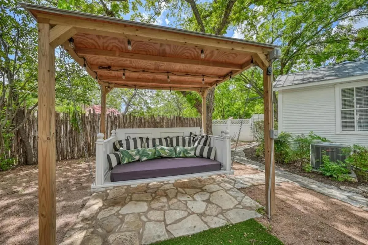 Patio in Charming Cottage Near Main with Patio&FirePit!!