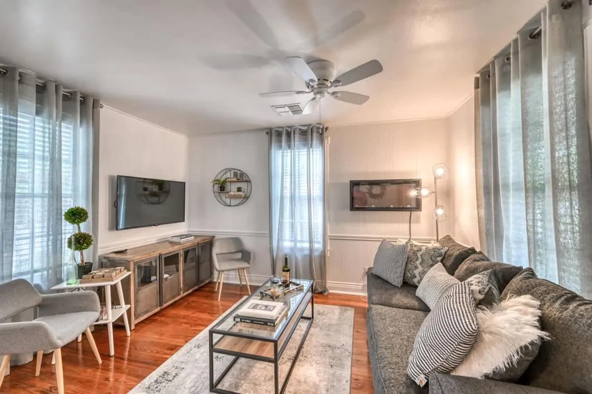 TV and multimedia in Charming Cottage Near Main with Patio&FirePit!!