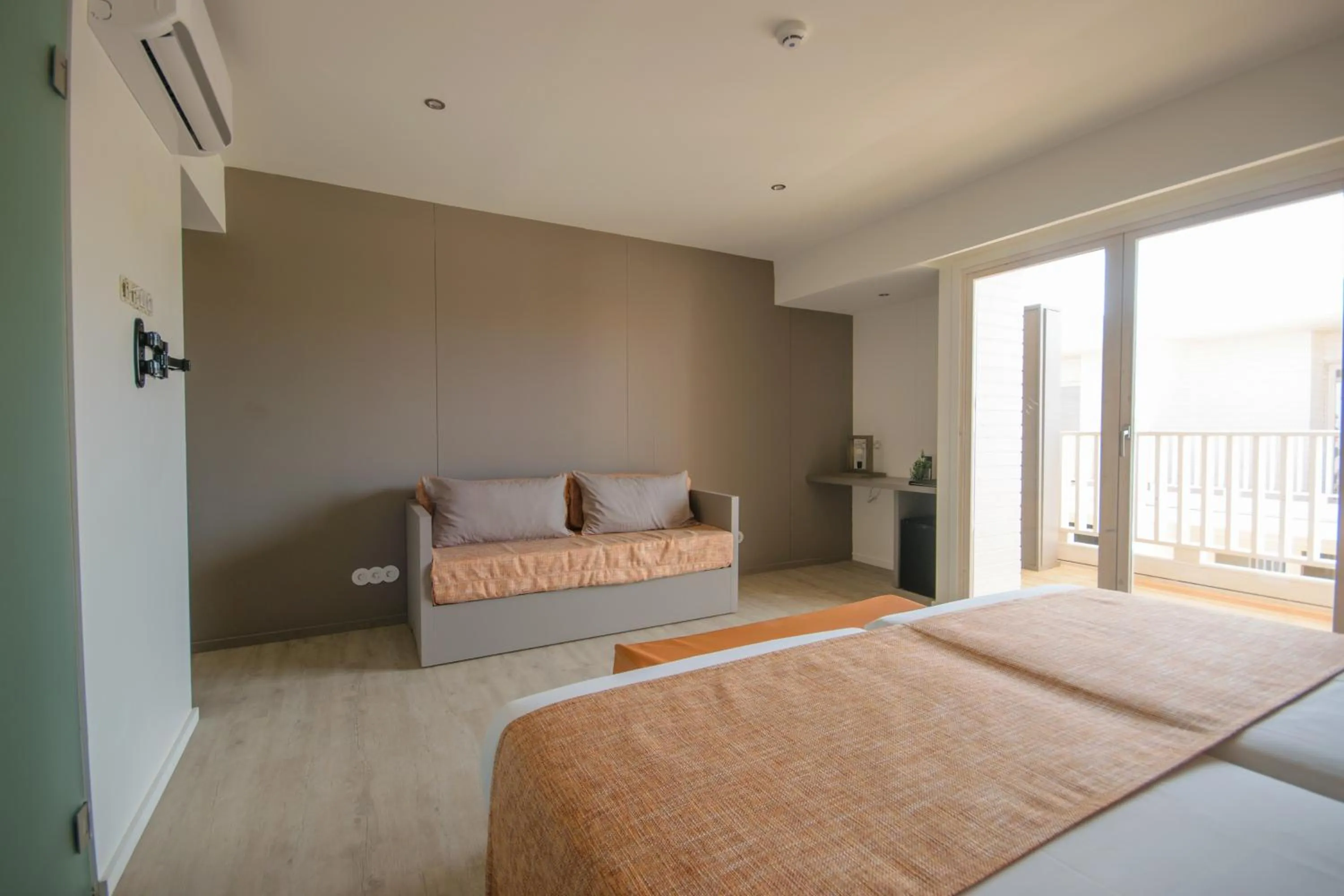 Photo of the whole room, Bed in Oasis Belorizonte