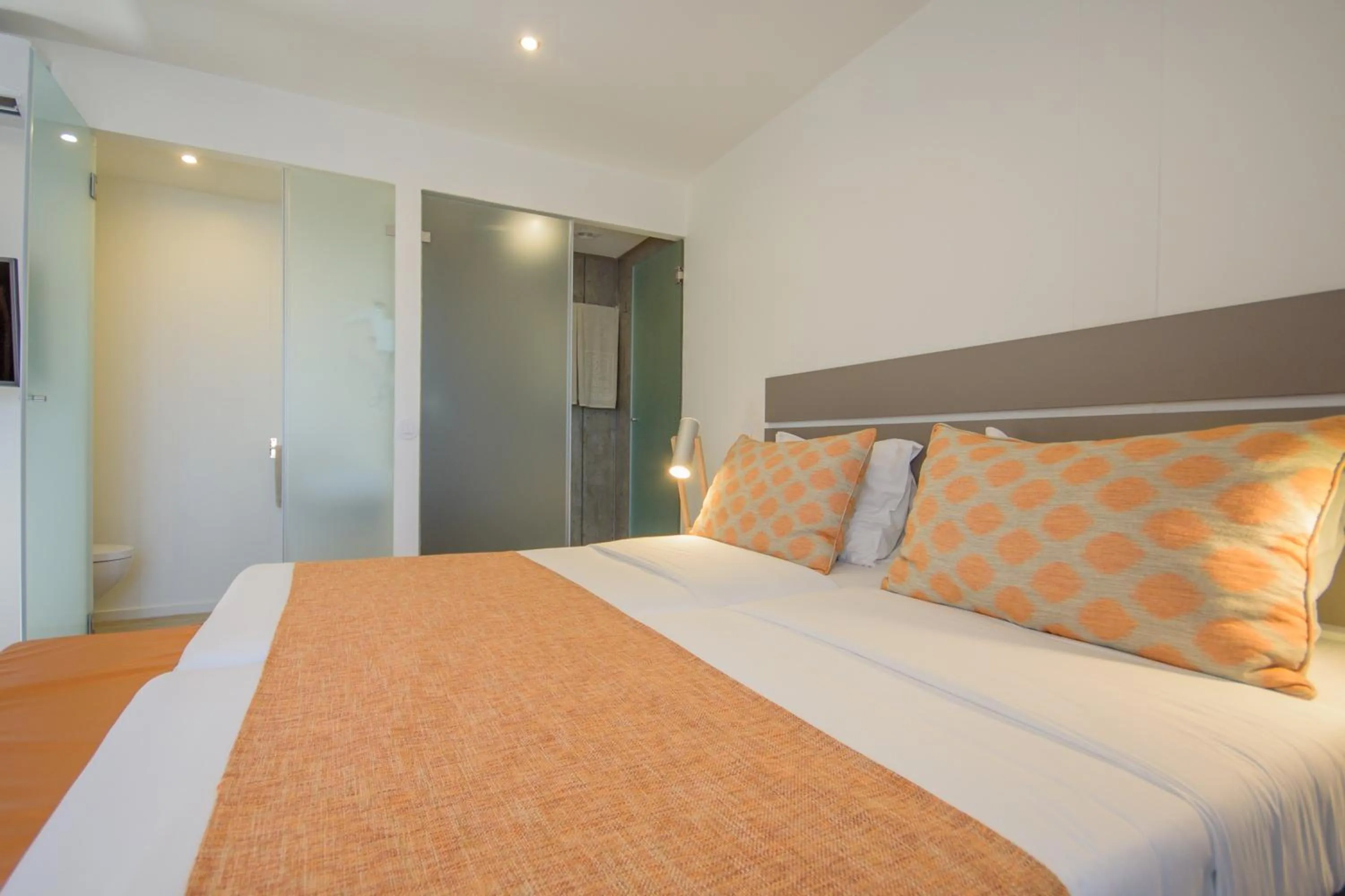 Bathroom, Bed in Oasis Belorizonte