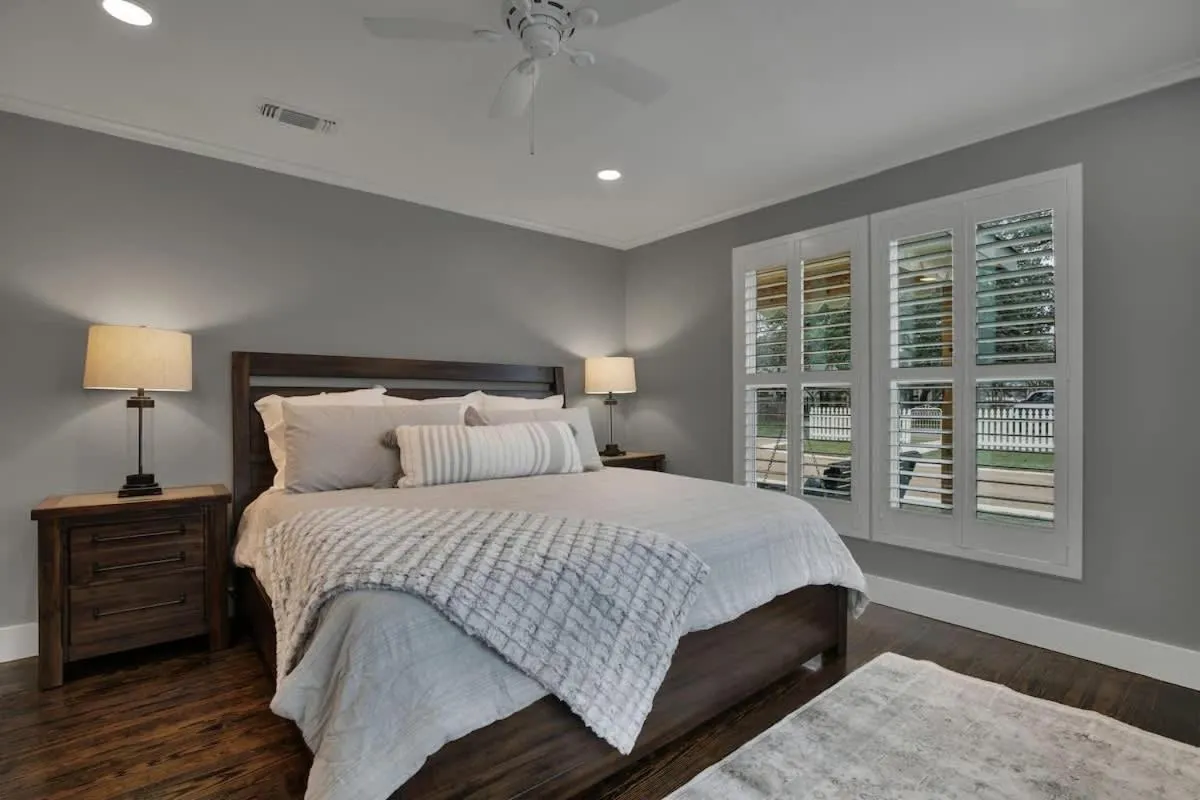 Bed in Upscale Home with Pool and FirePit - Close to Mercer St!