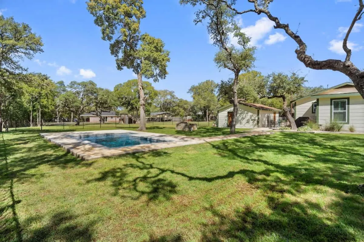 Swimming pool in Upscale Home with Pool and FirePit - Close to Mercer St!