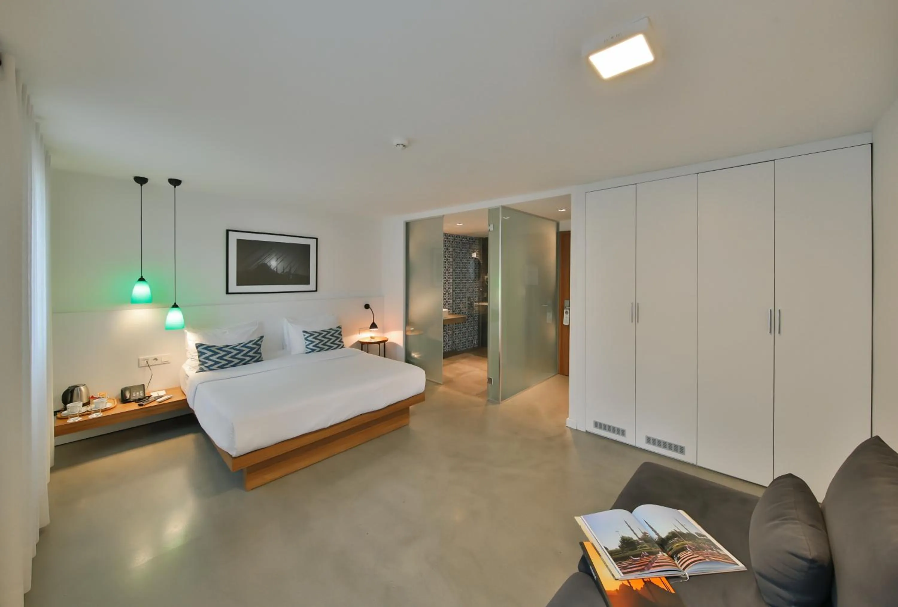 Bed in Alilass Hotel