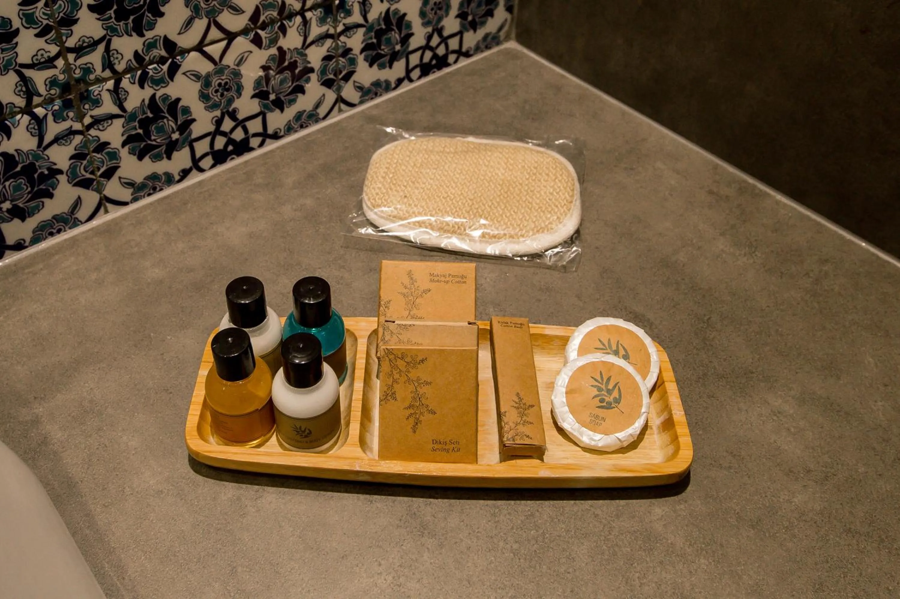 Decorative detail in Alilass Hotel