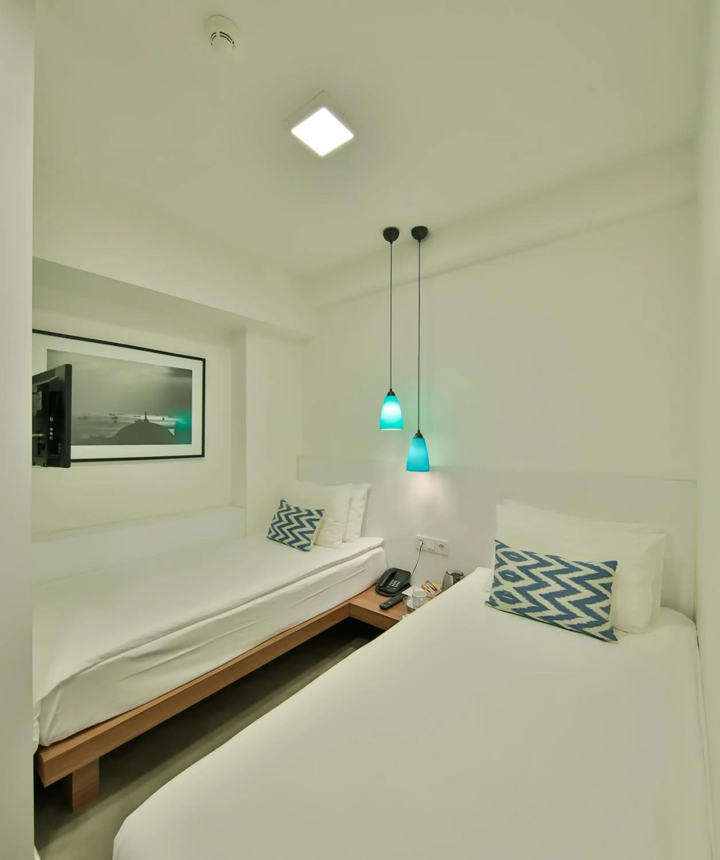 Budget Twin Room in Alilass Hotel Budget Twin Room in Alilass Hotel